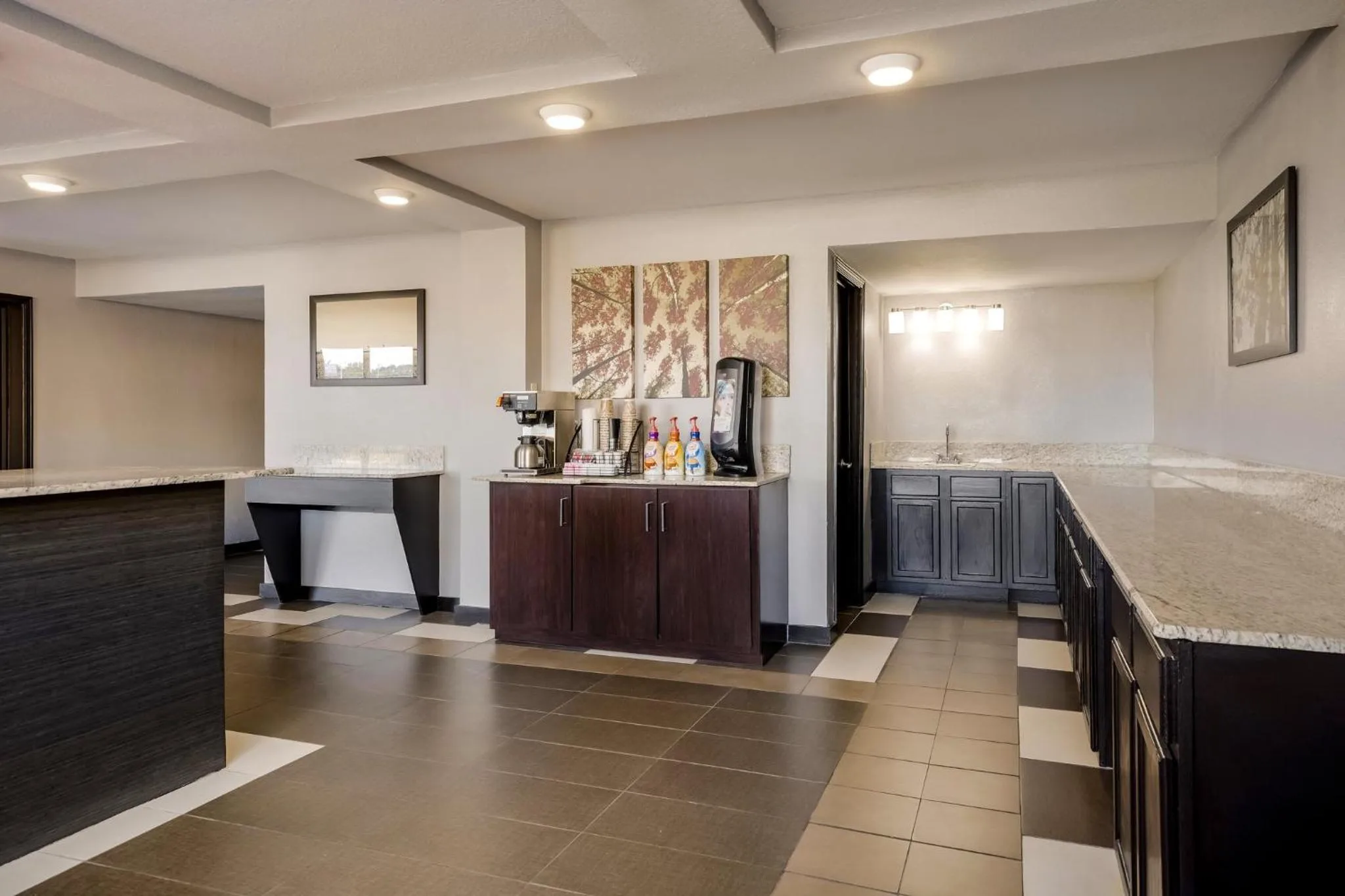 Lobby or reception in Red Roof Inn Alexandria, LA