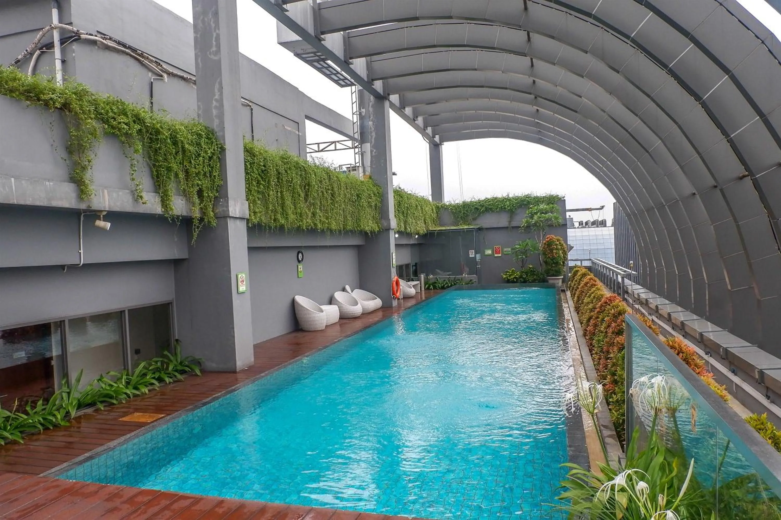 2BR Pancoran L'Avenue Apartment Great Facility By Travelio