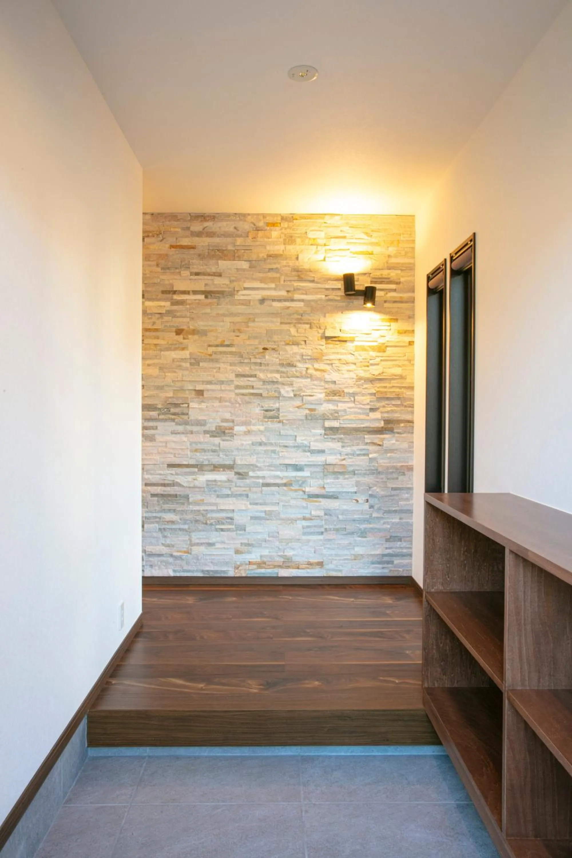 Photo of the whole room in Setsuu