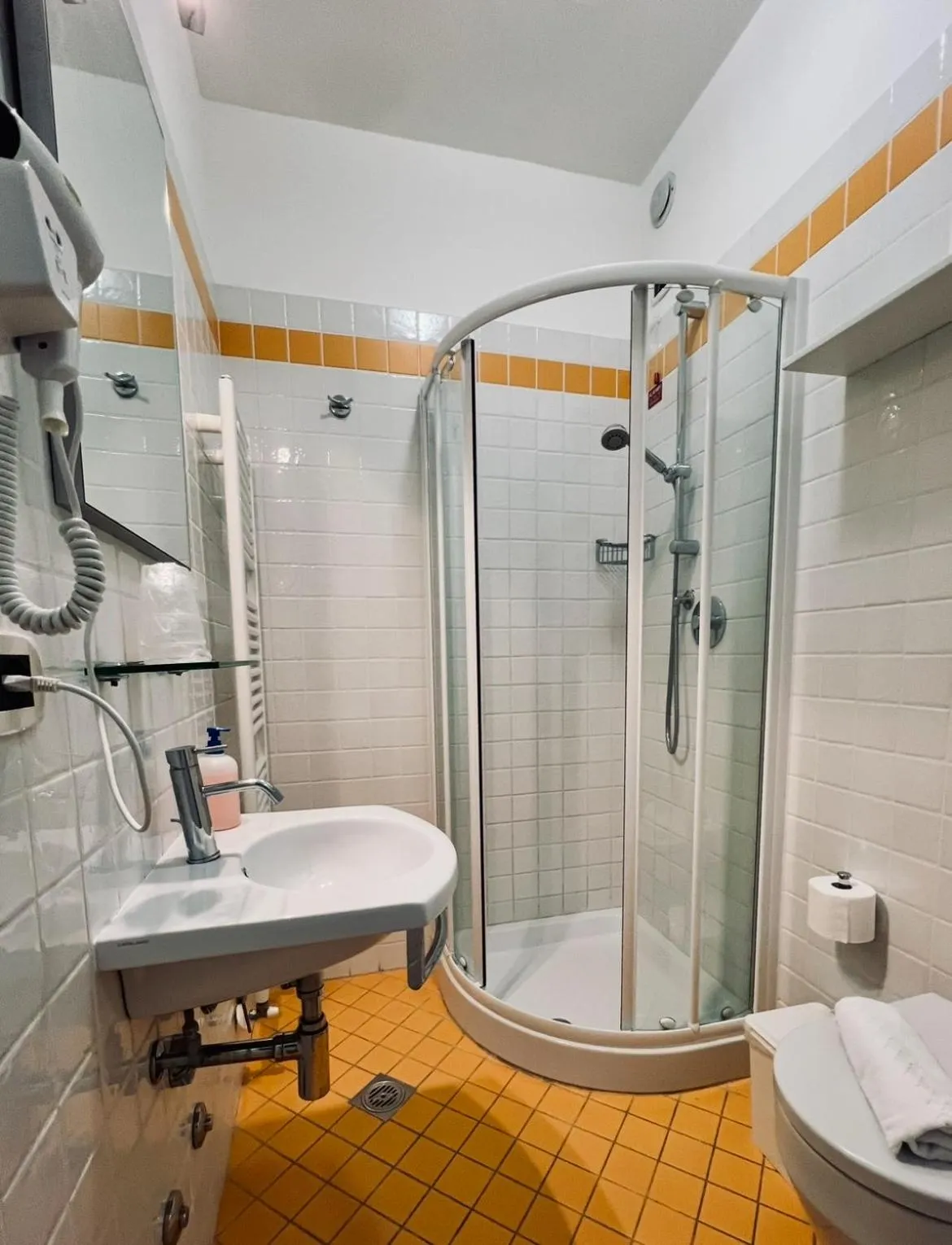 Shower in Hotel Al Fogo