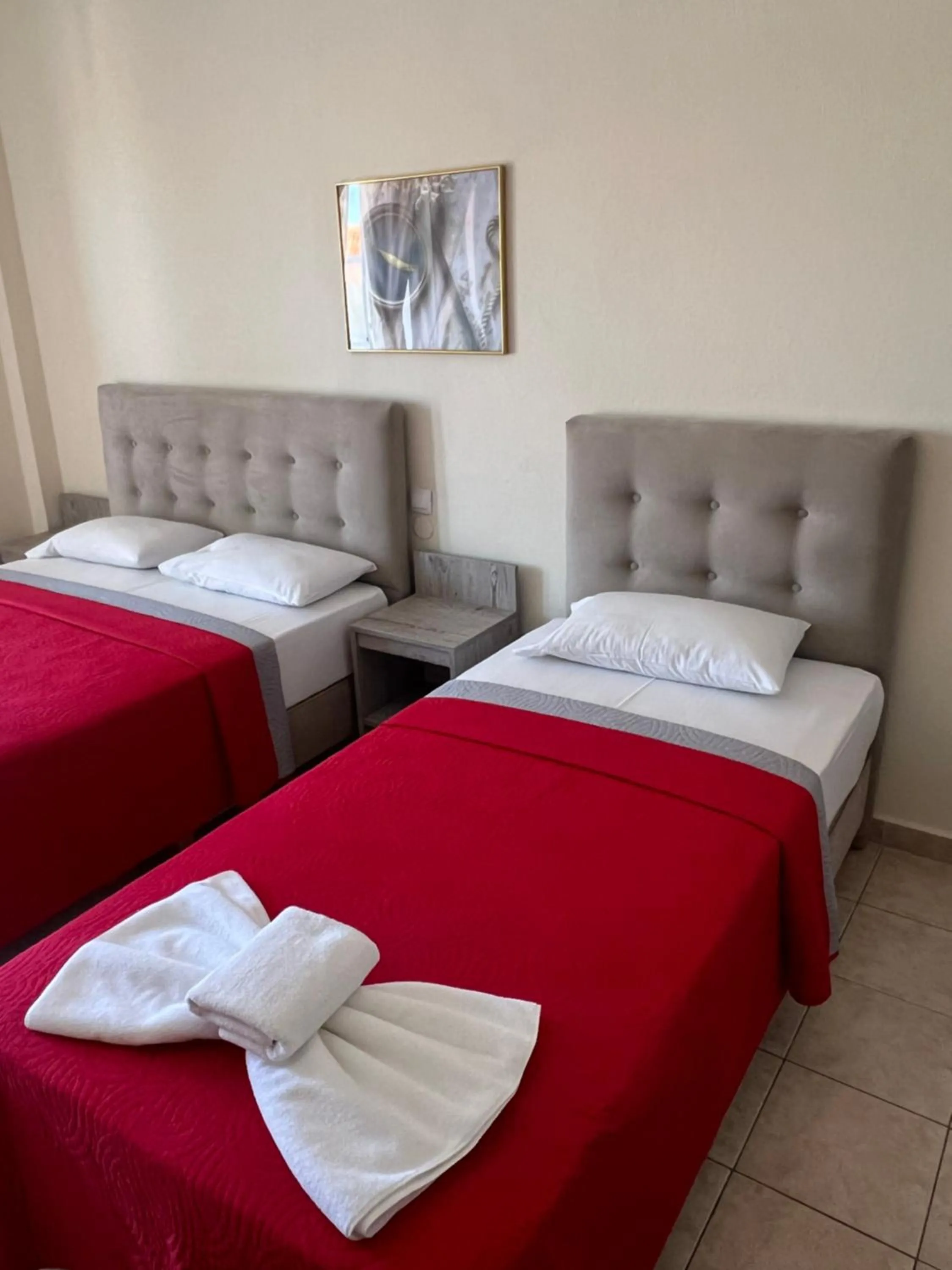 SimOtel Ermis