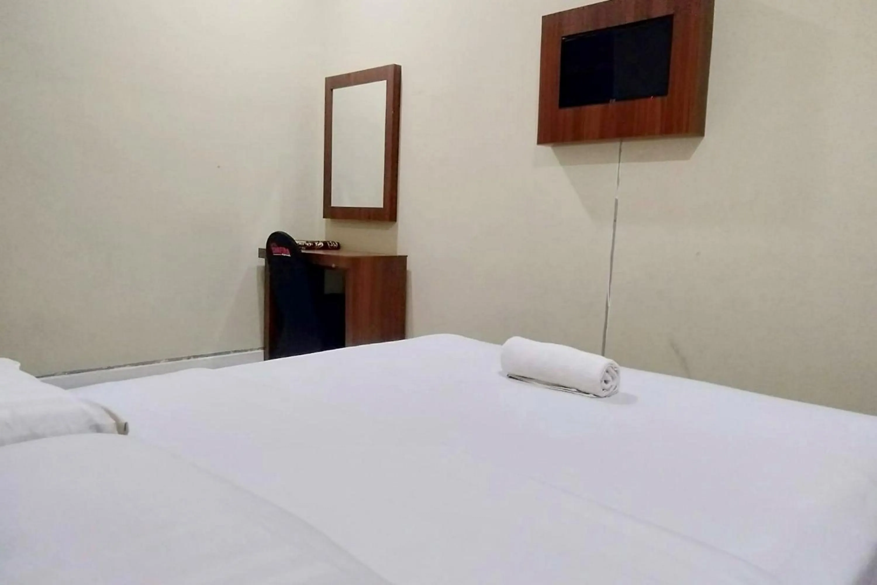 Bedroom in Hotel Shafira Pariaman Syariah Mitra RedDoorz