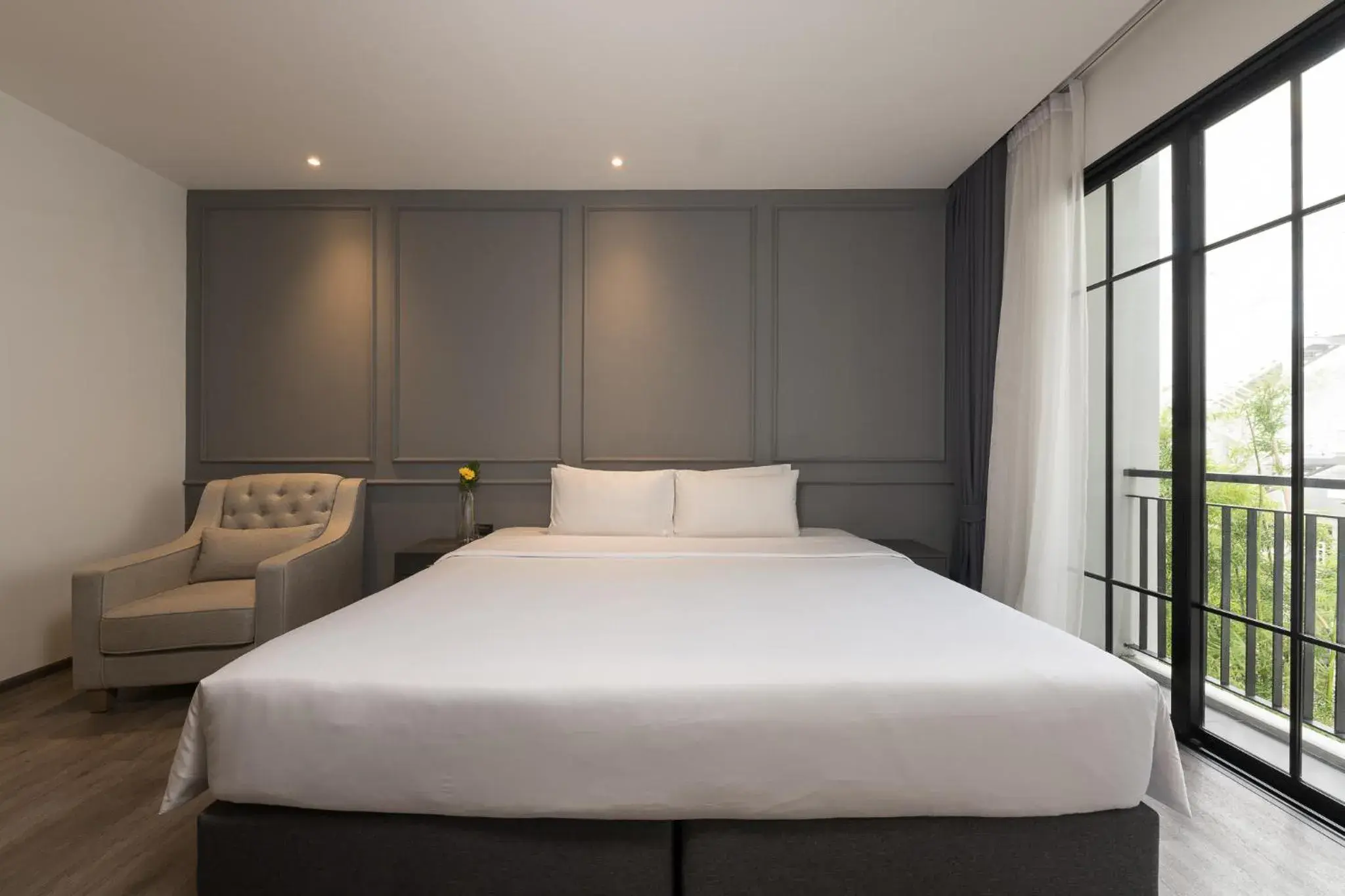 Bedroom, Bed in One Patio Hotel Pattaya - SHA Extra Plus Bedroom, Bed in One Patio Hotel Pattaya - SHA Extra Plus