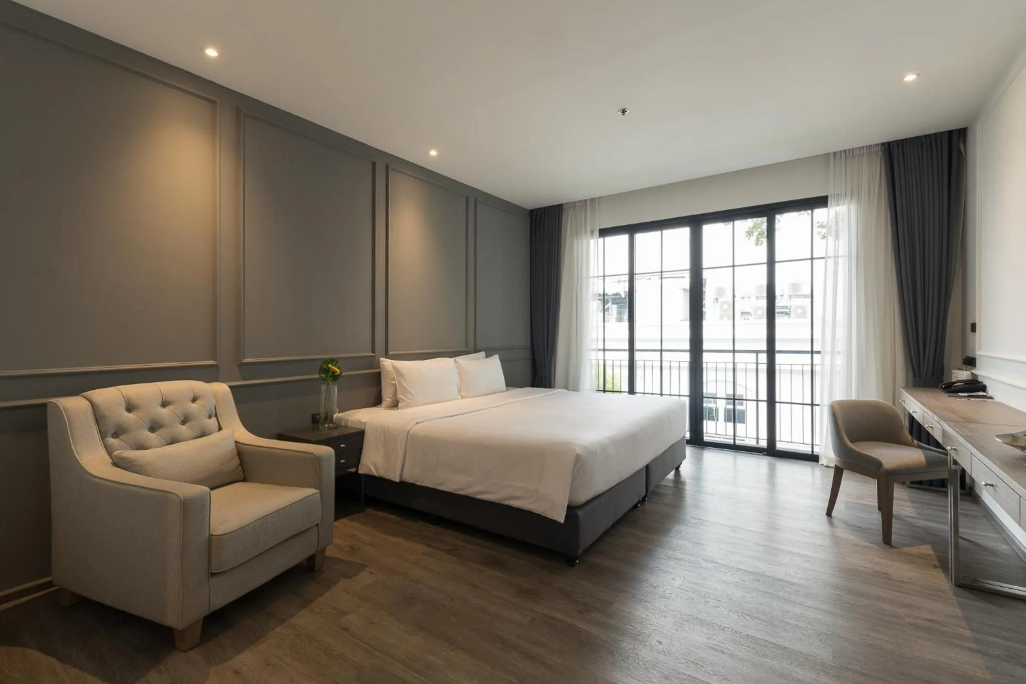 Bedroom, Bed in One Patio Hotel Pattaya - SHA Extra Plus