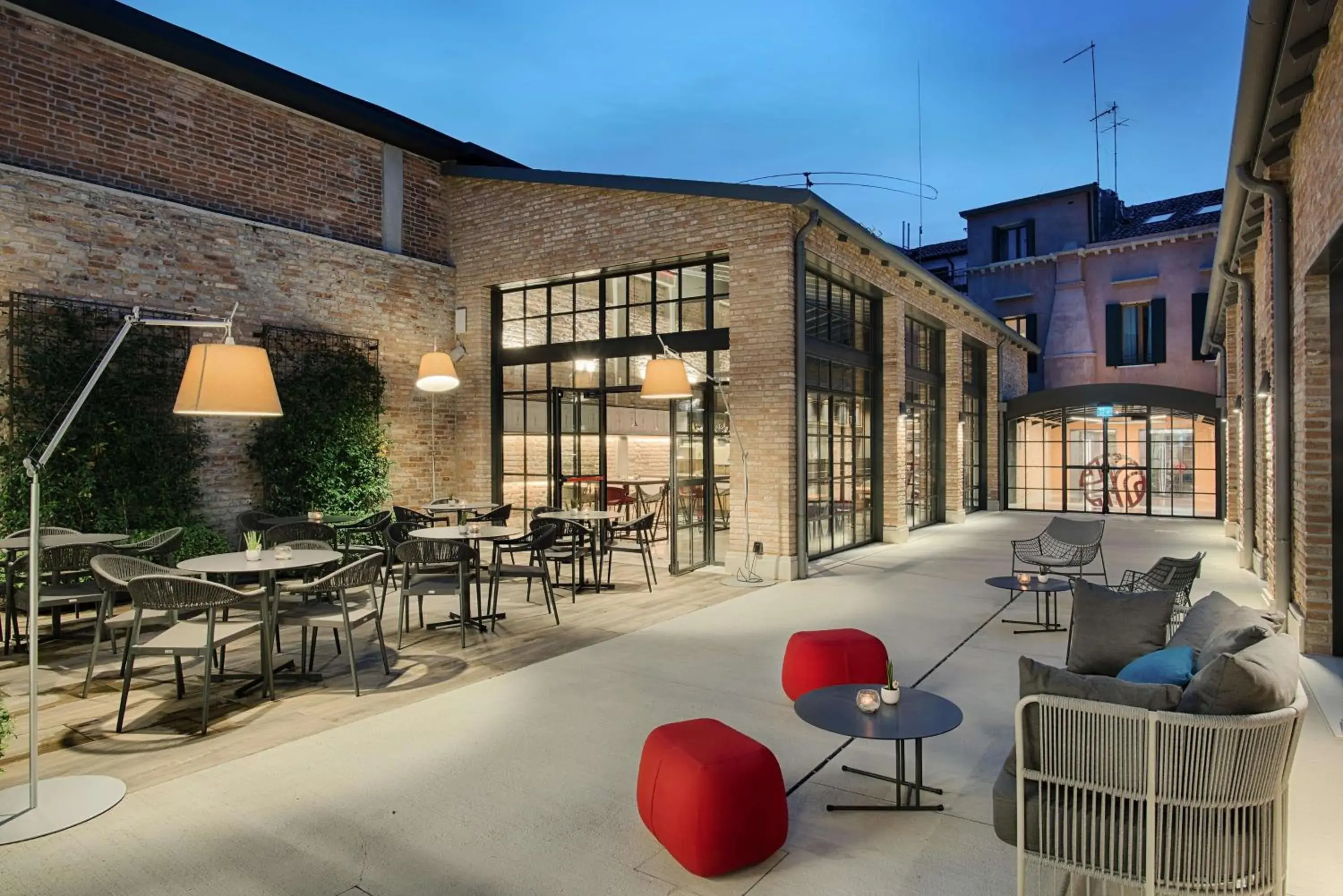 Restaurant/places to eat in NH Collection Murano Villa Restaurant/places to eat in NH Collection Murano Villa