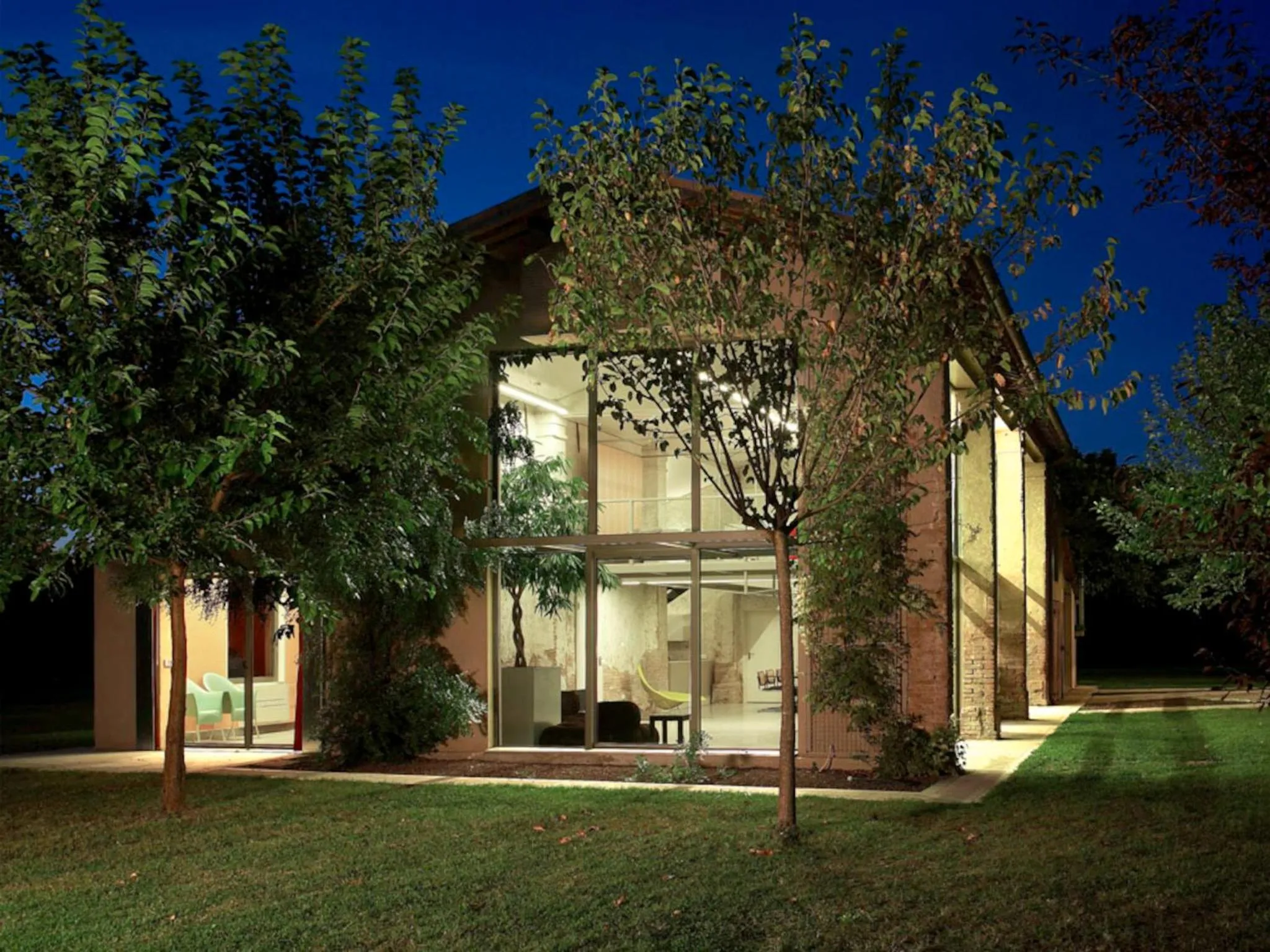 Property building in Sacramora