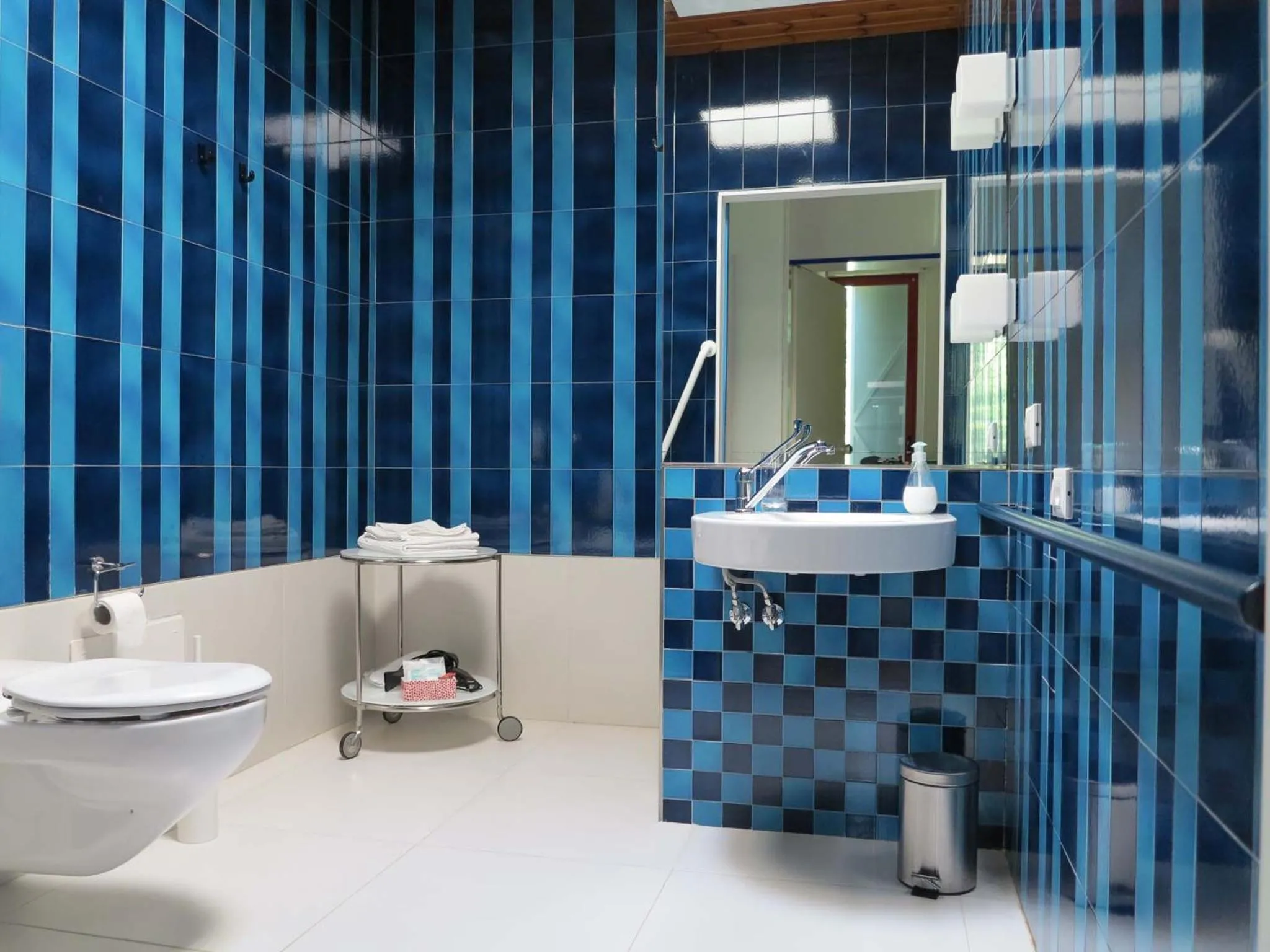 Shower in Sacramora