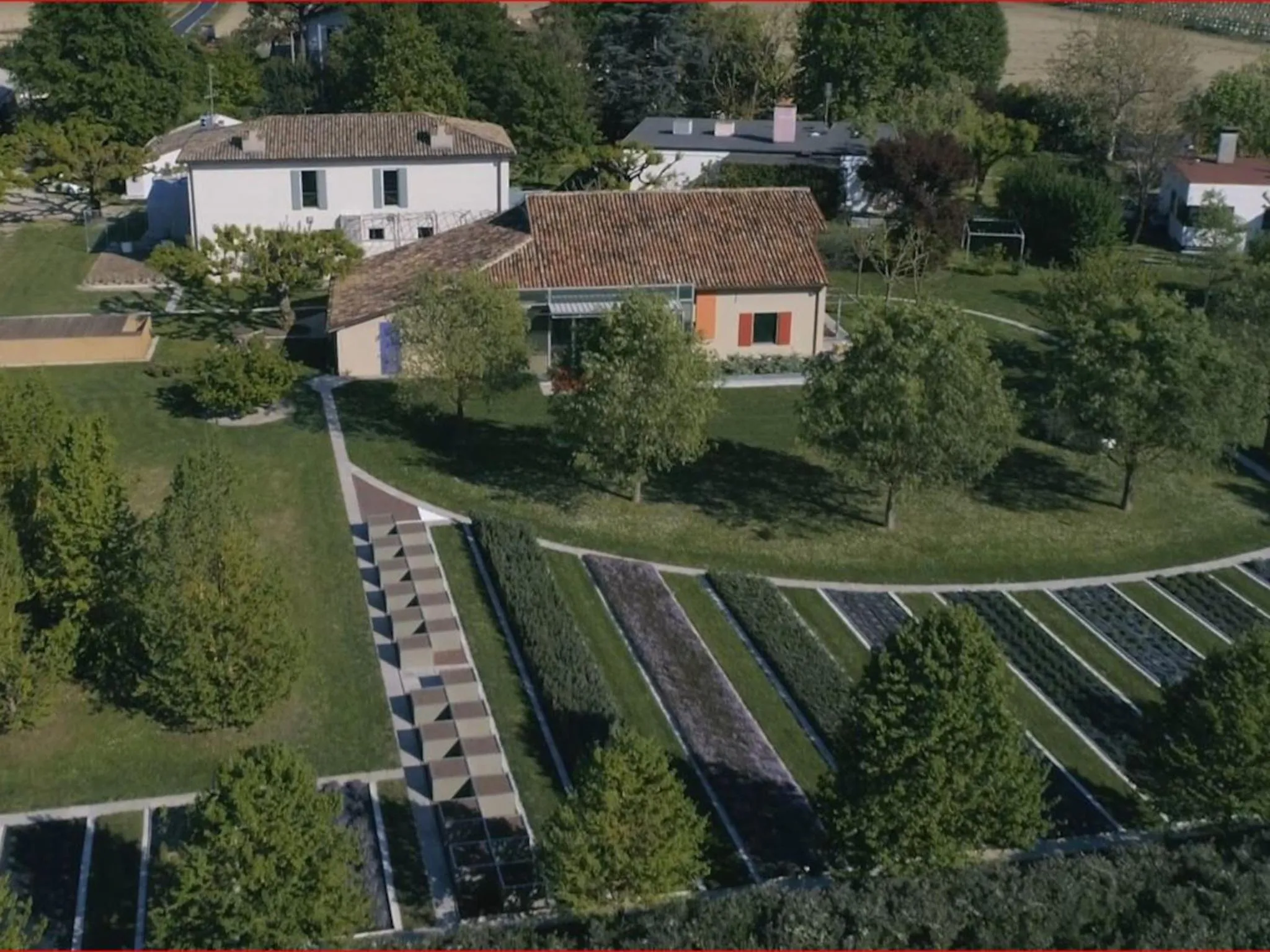 Bird's eye view in Sacramora