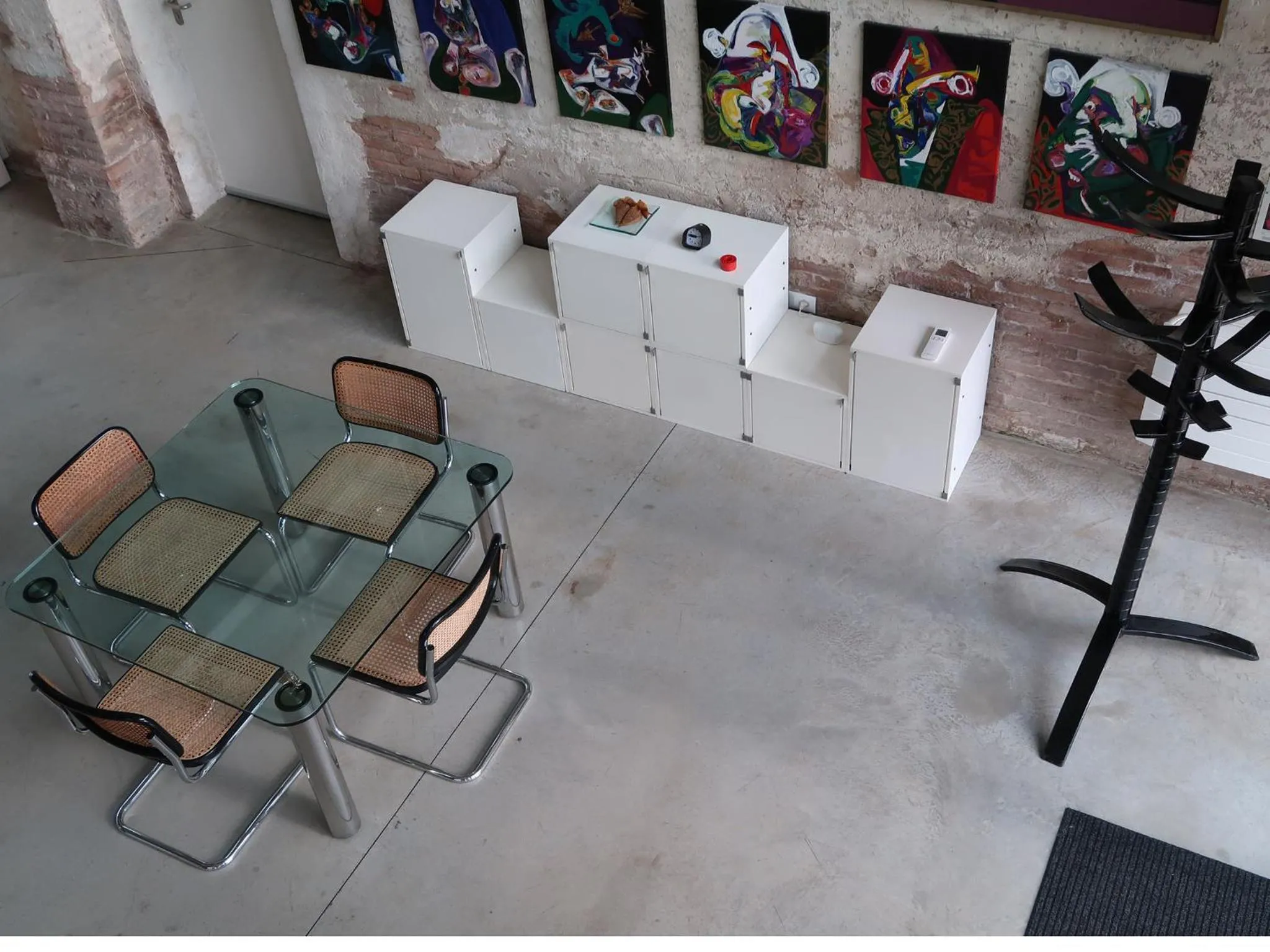 Seating area in Sacramora