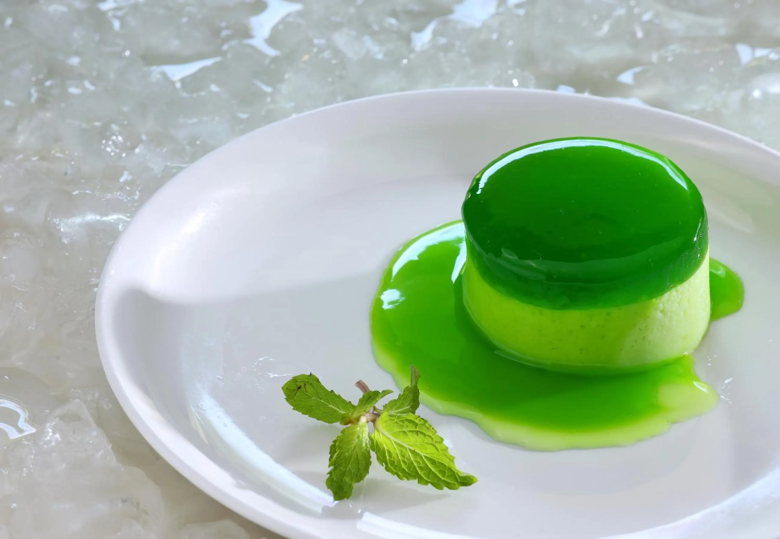 Food and drinks in Flora Charishma Residency Aluva