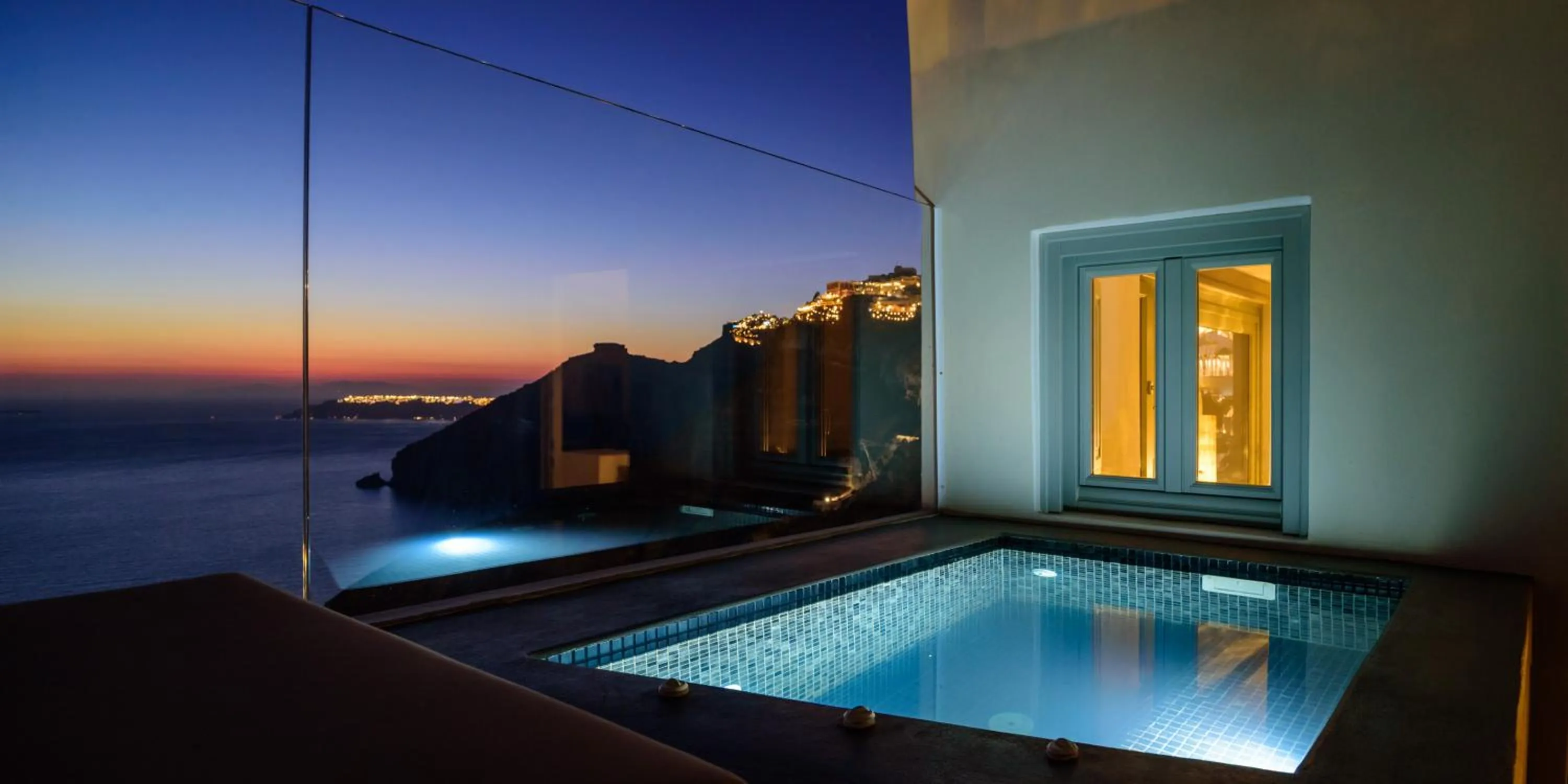 Hot Tub in Keti Hotel