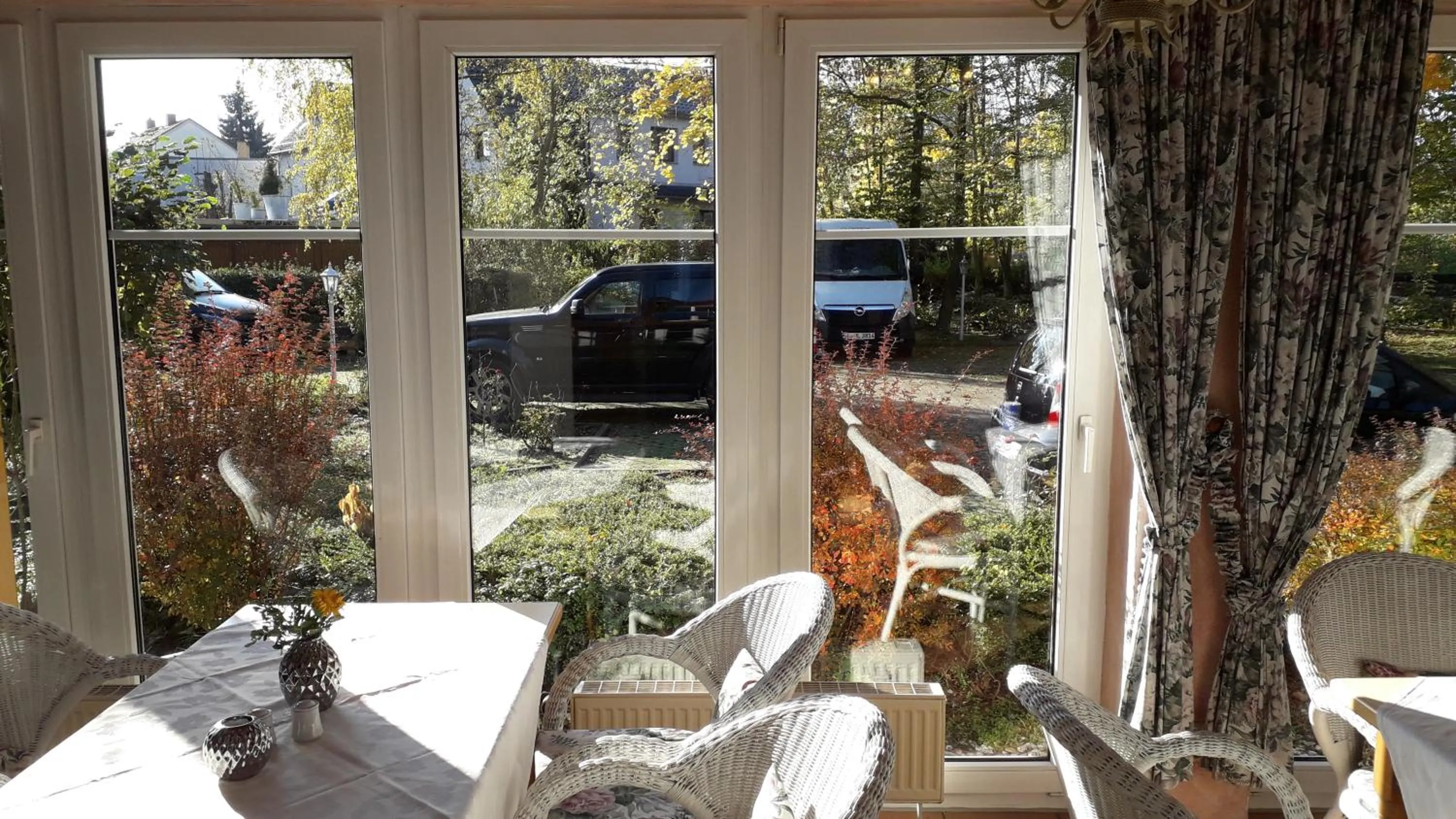 Garden view in Hotel Rosengarten Leipzig-Naunhof