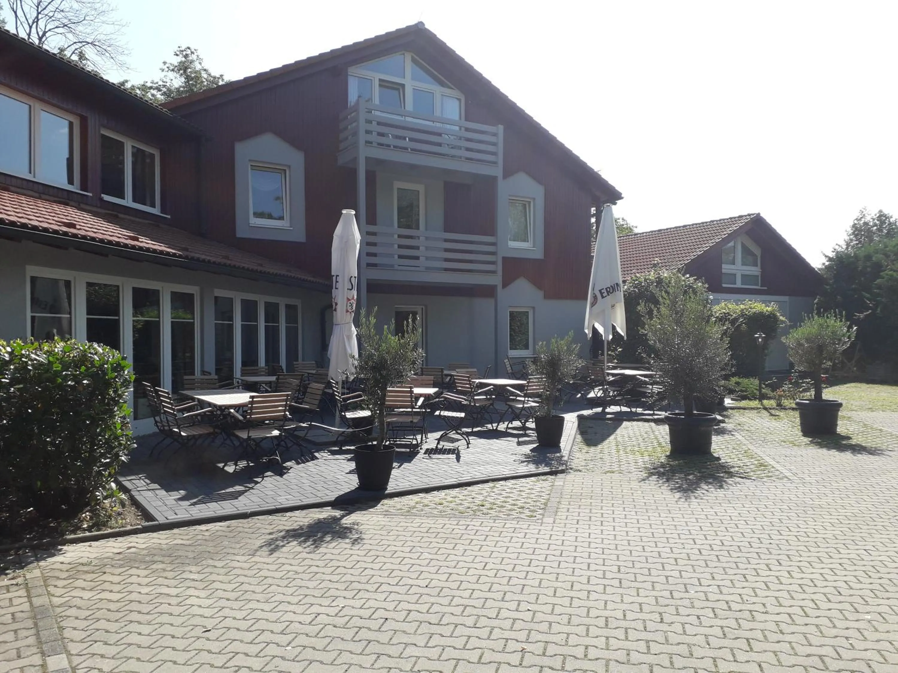 Property building in Hotel Rosengarten Leipzig-Naunhof