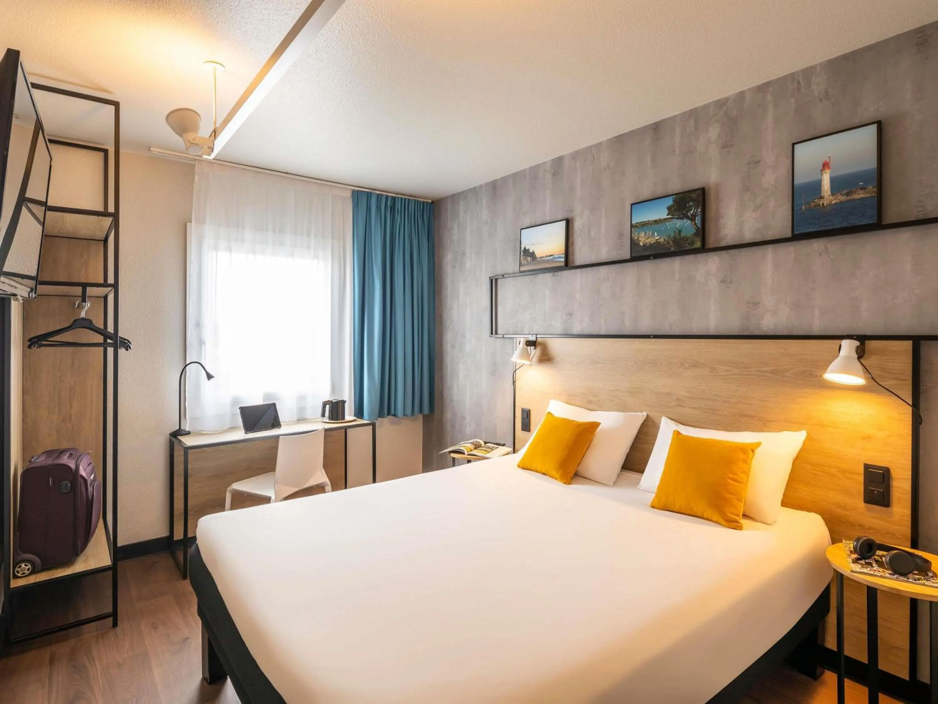 Bedroom, Bed in ibis Saint-Malo Madeleine