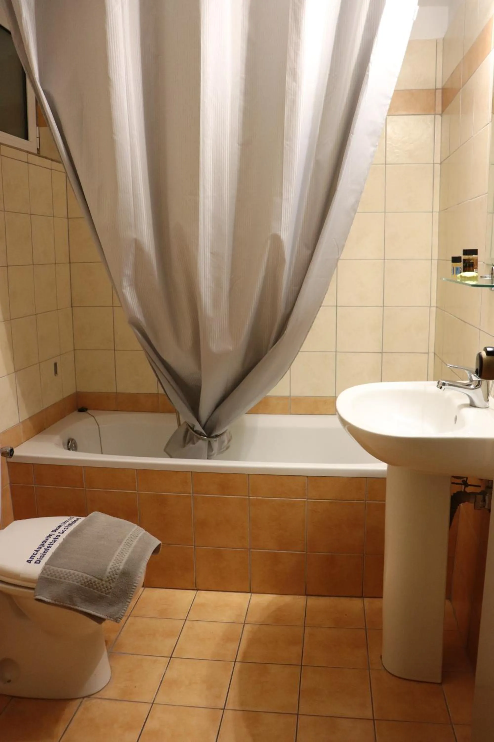 Bathroom in Hara Hotel