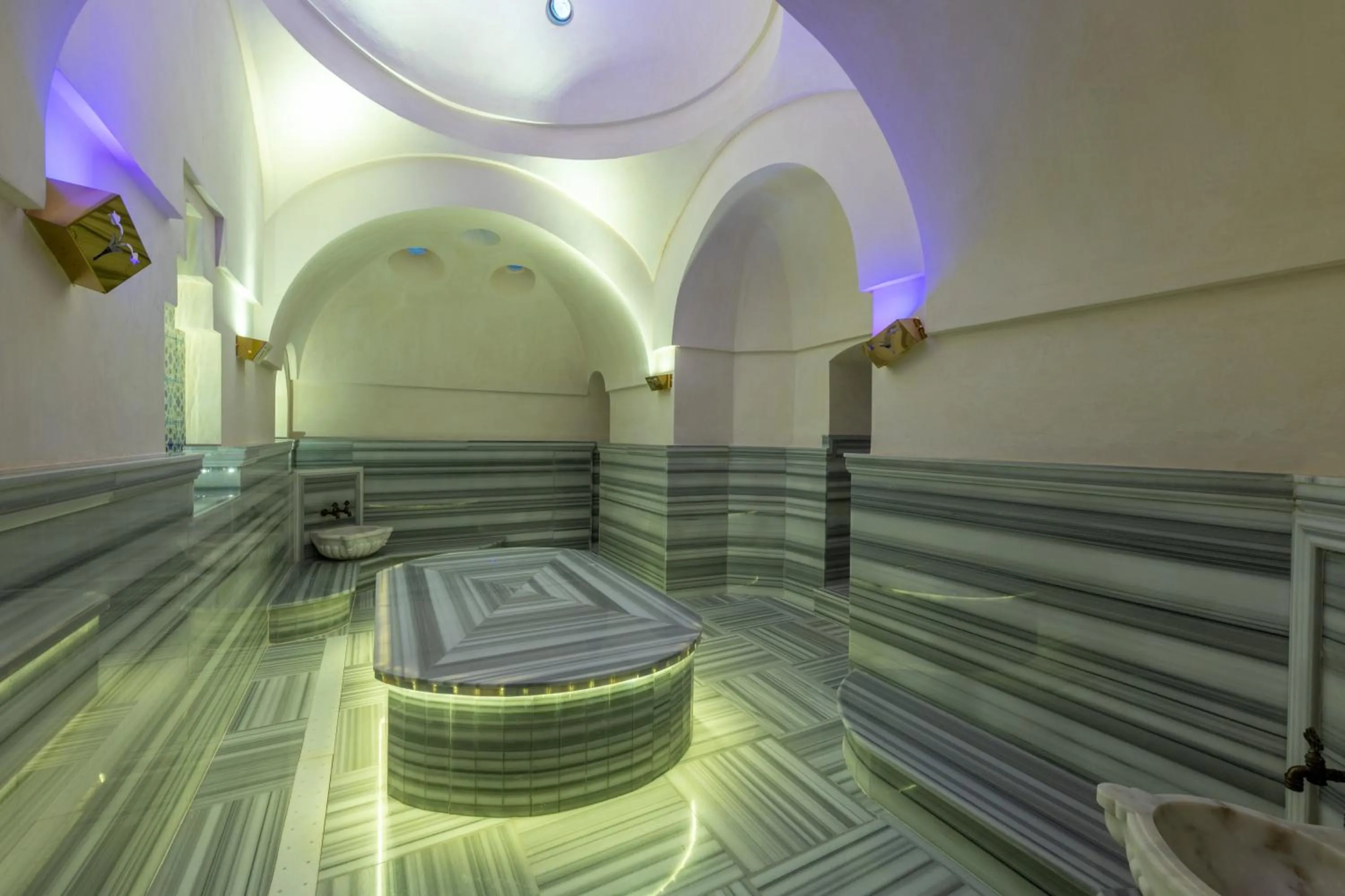 Spa and wellness centre/facilities in Bvs Bosphorus Pera Hotel