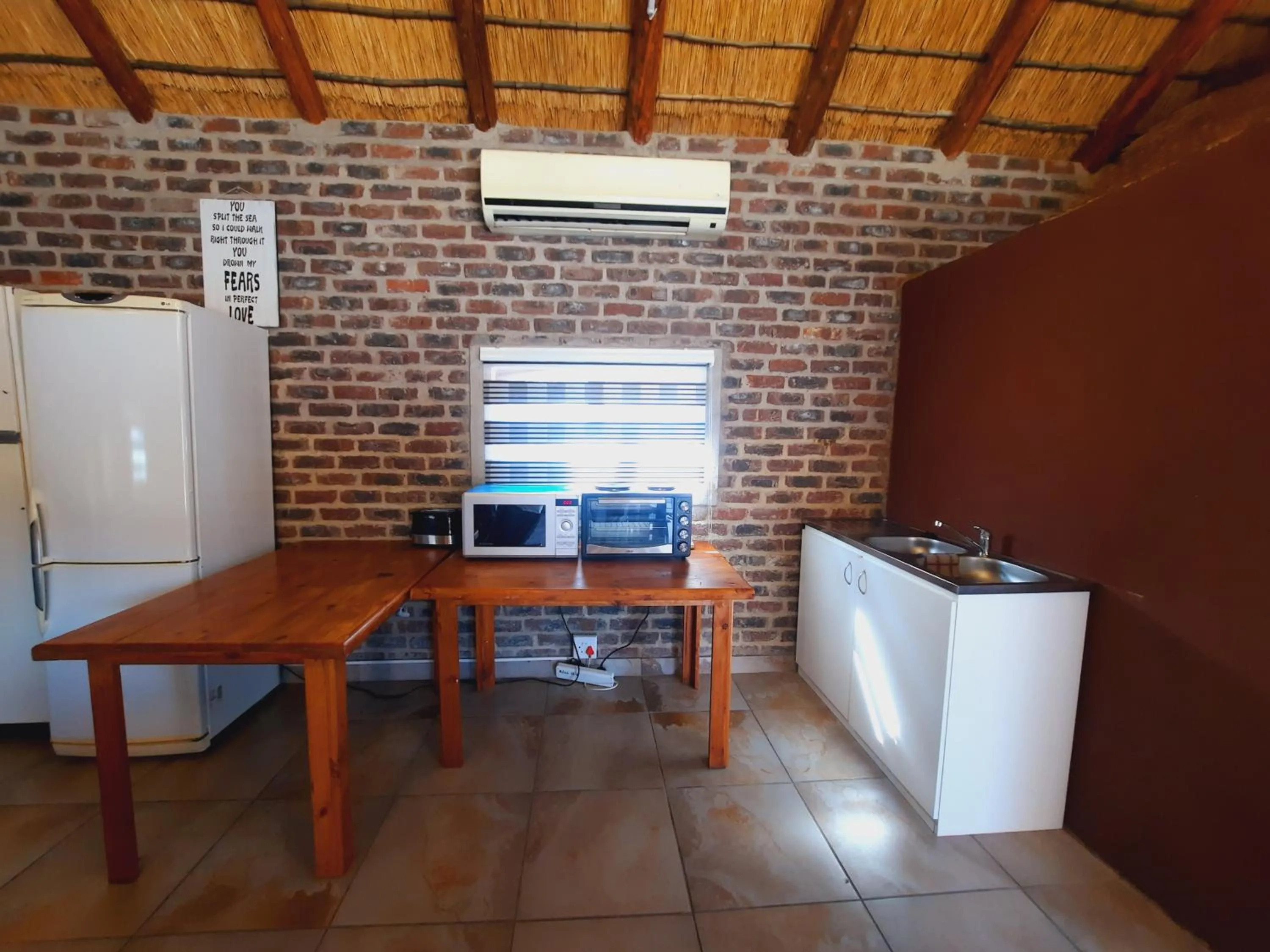 Kitchen or kitchenette in Highlands Creek Self Catering Accommodation