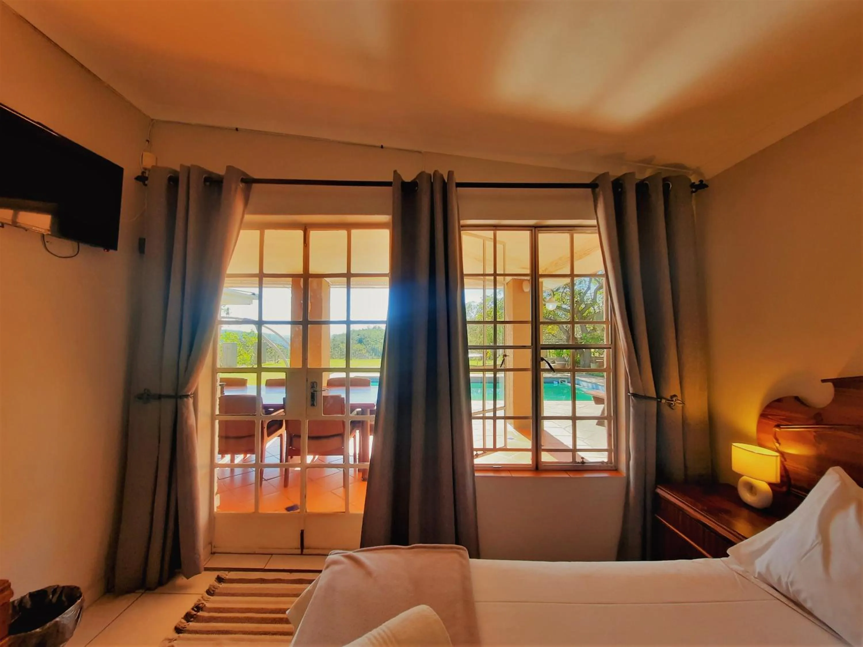 View (from property/room), Bed in Highlands Creek Self Catering Accommodation