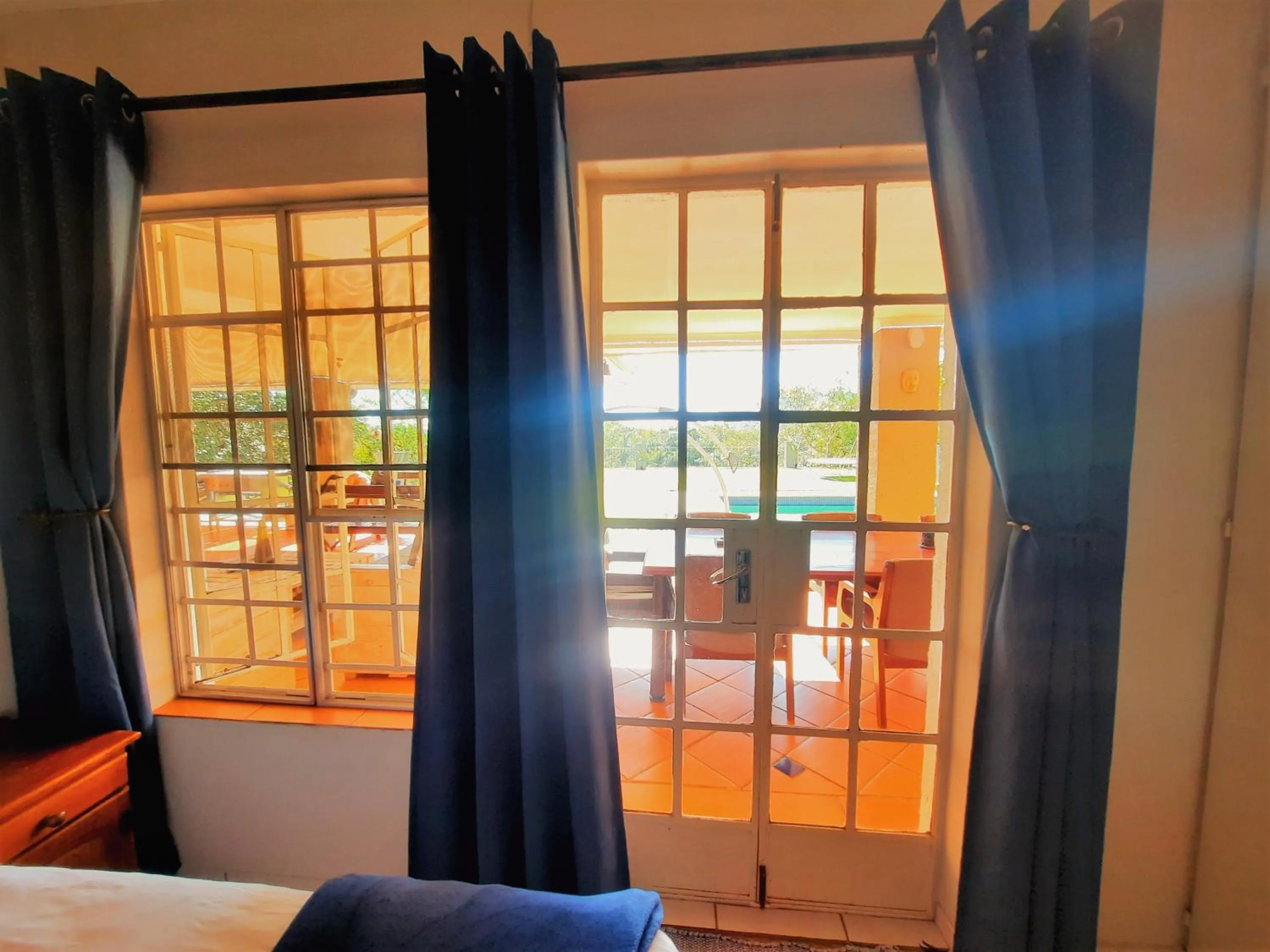 Pool view, Bed in Highlands Creek Self Catering Accommodation