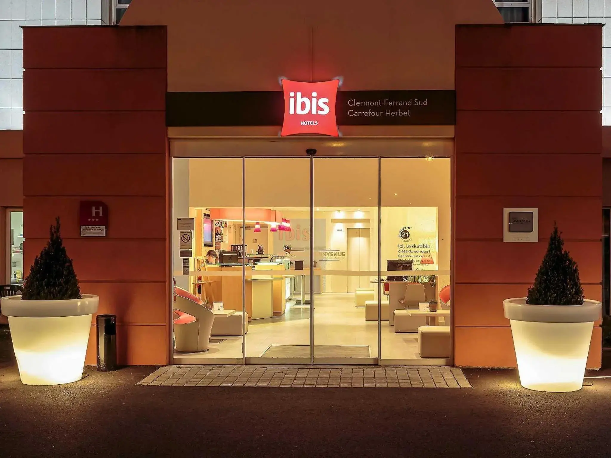 Property building in ibis Clermont Ferrand Sud Herbet Property building in ibis Clermont Ferrand Sud Herbet
