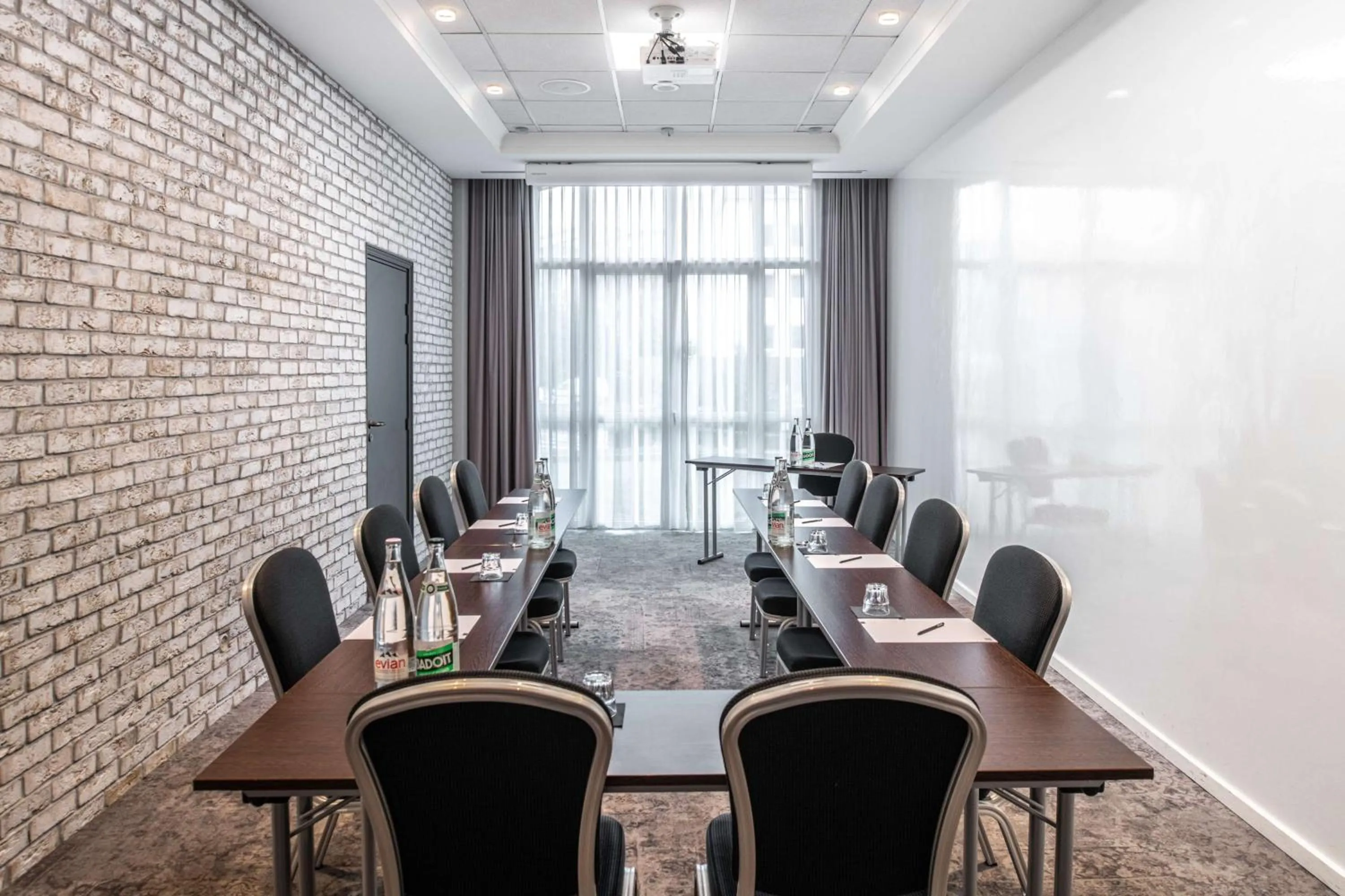Meeting/conference room in pentahotel Paris Charles de Gaulle