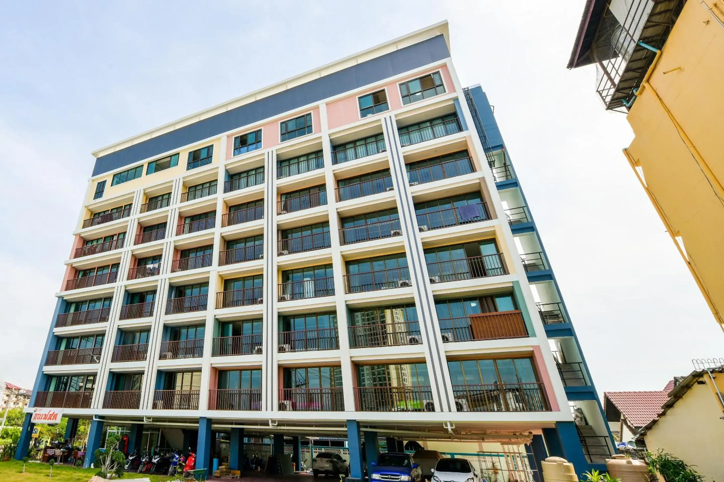 Facade/entrance in OYO 458 Nakorn Siam Boutique Facade/entrance in OYO 458 Nakorn Siam Boutique