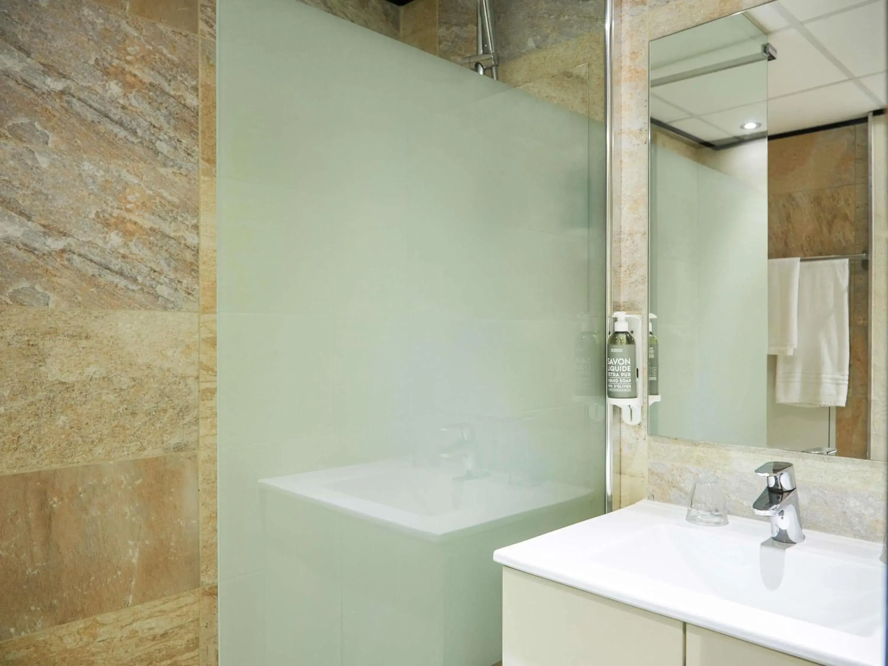 Bedroom in greet hotel Marseille Parc Chanot Velodrome Bedroom in greet hotel Marseille Parc Chanot Velodrome