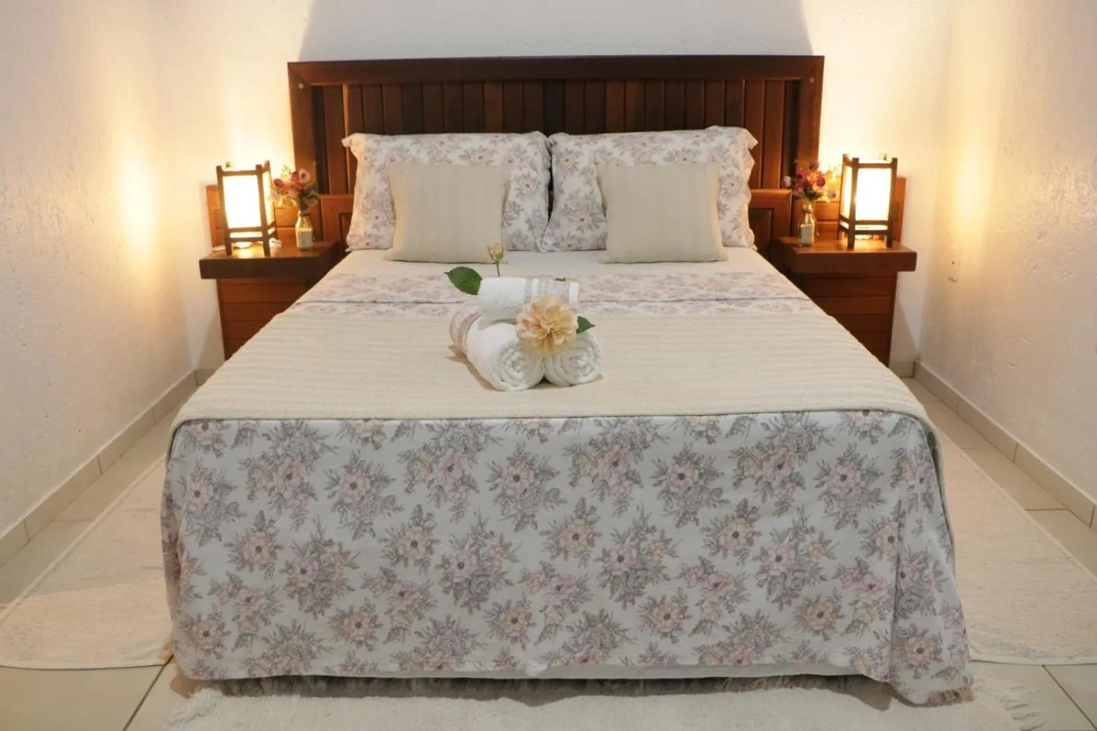 Bed in Pousada Gauleses