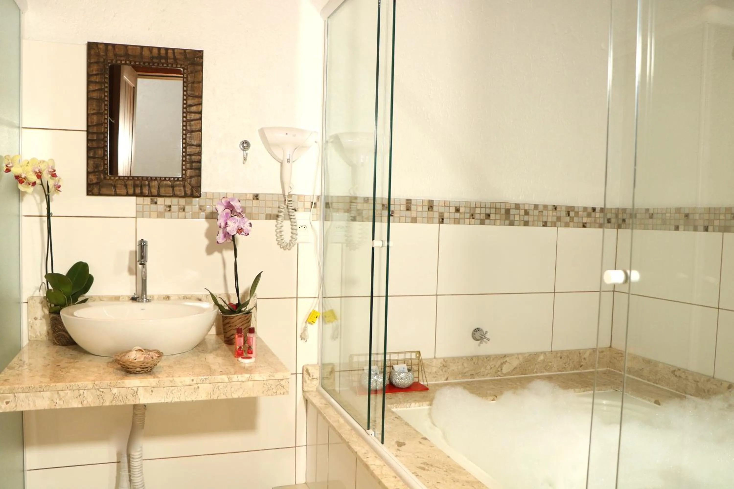 Shower in Pousada Gauleses