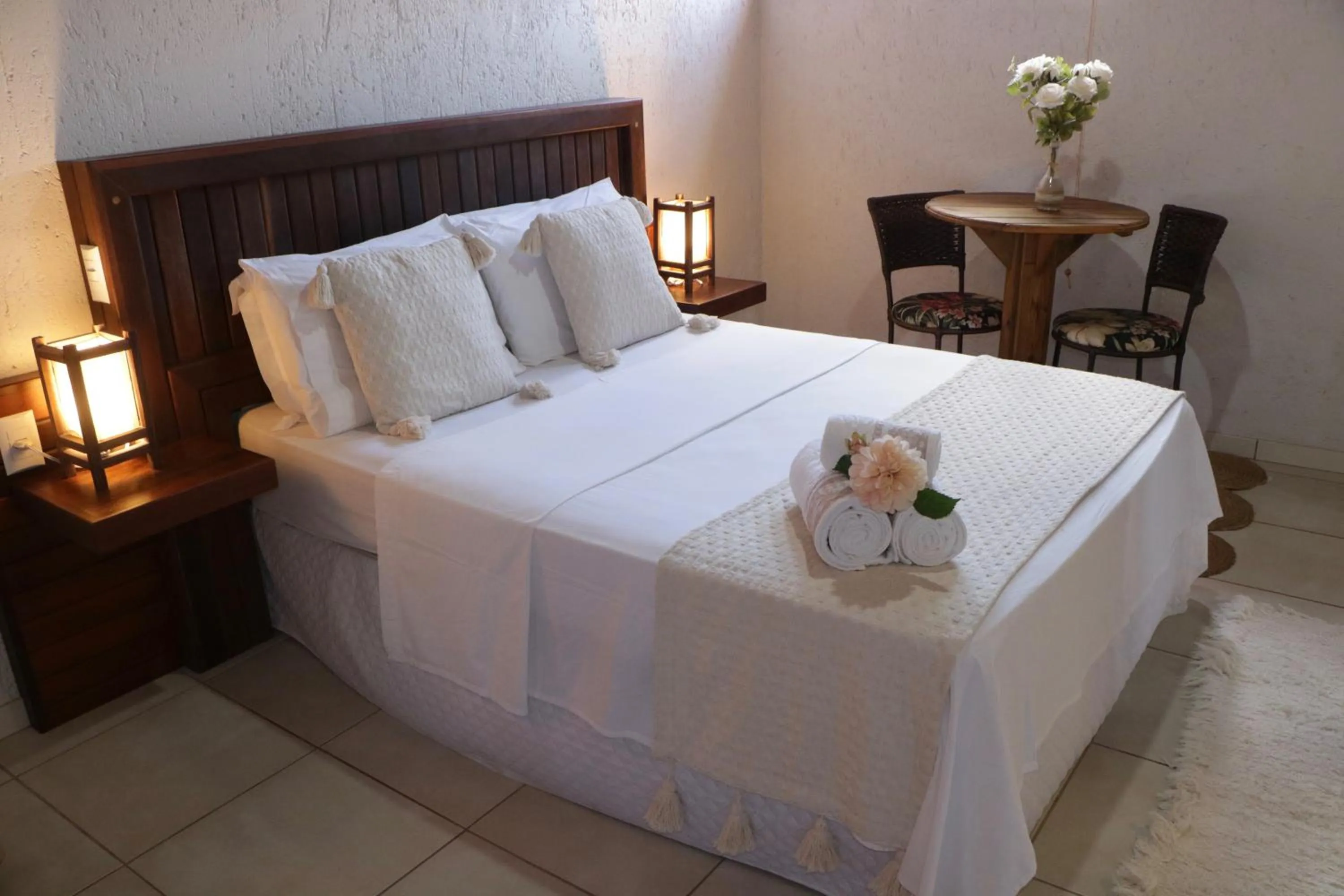 Bed in Pousada Gauleses