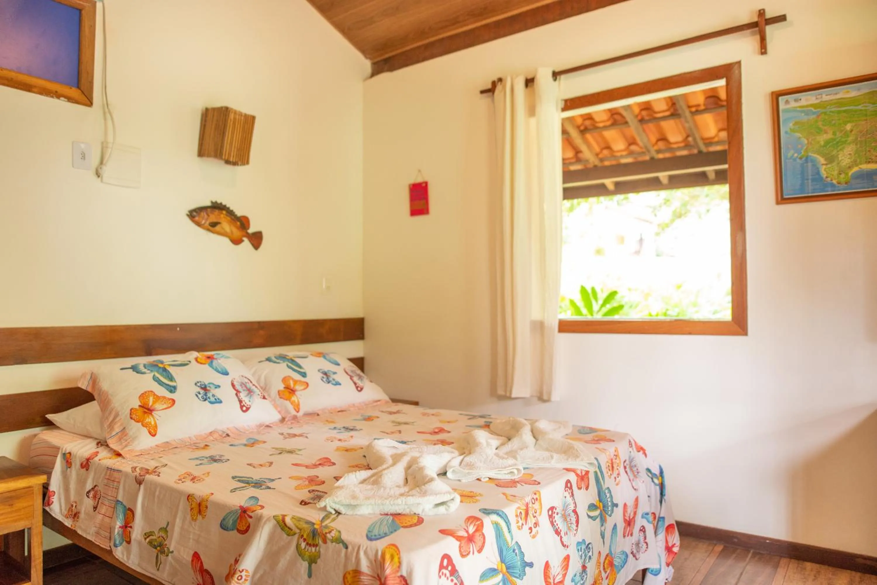 Photo of the whole room, Bed in Pousada Luar das Águas