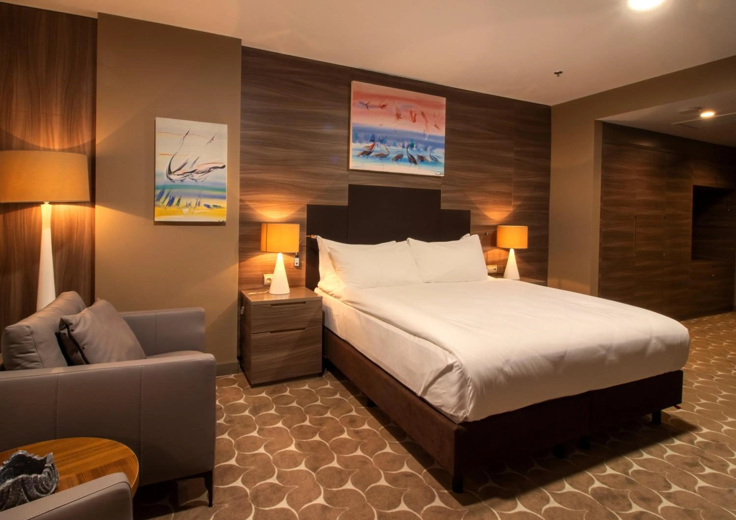 Bed in DoubleTree by Hilton Ankara Incek