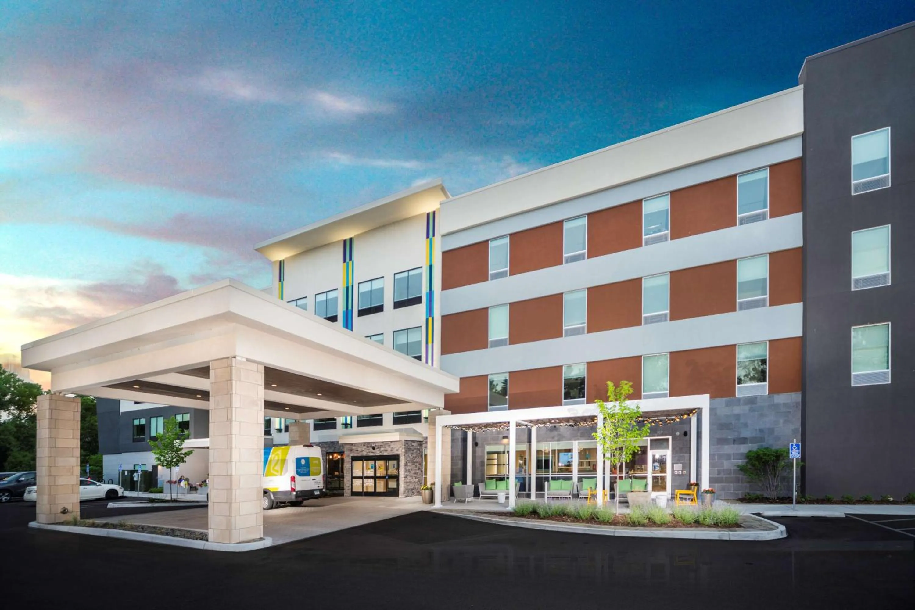 Property building in Home2 Suites By Hilton Minneapolis-Mall of America