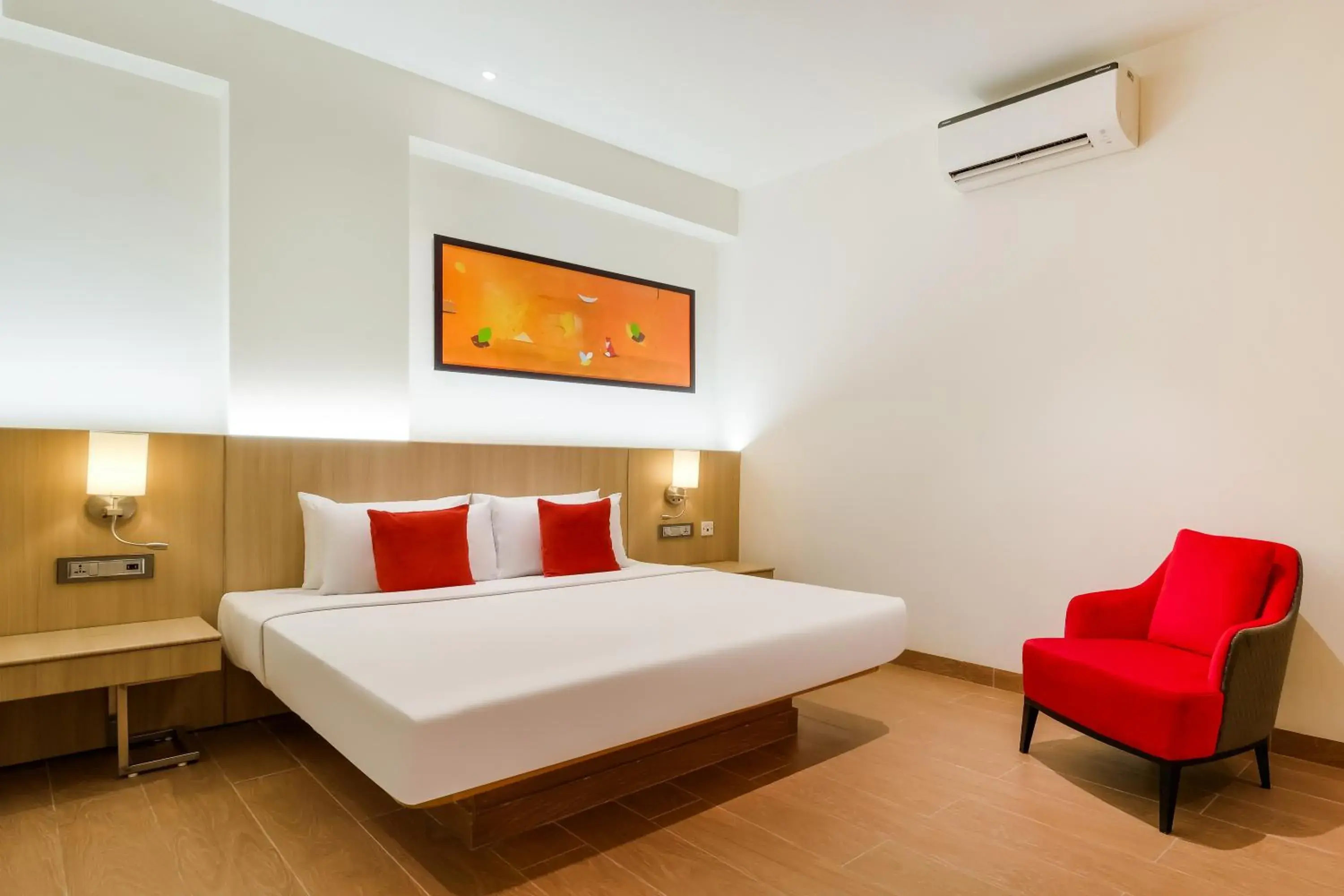 Bedroom, Bed in Red Fox by Lemon Tree Hotels, Vijayawada Bedroom, Bed in Red Fox by Lemon Tree Hotels, Vijayawada