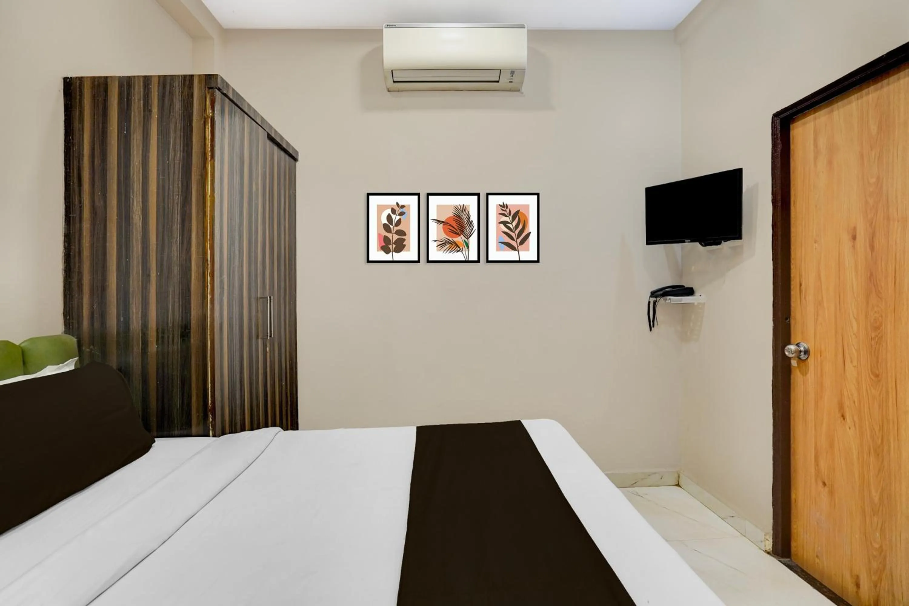 Bedroom in Hotel O Sonali