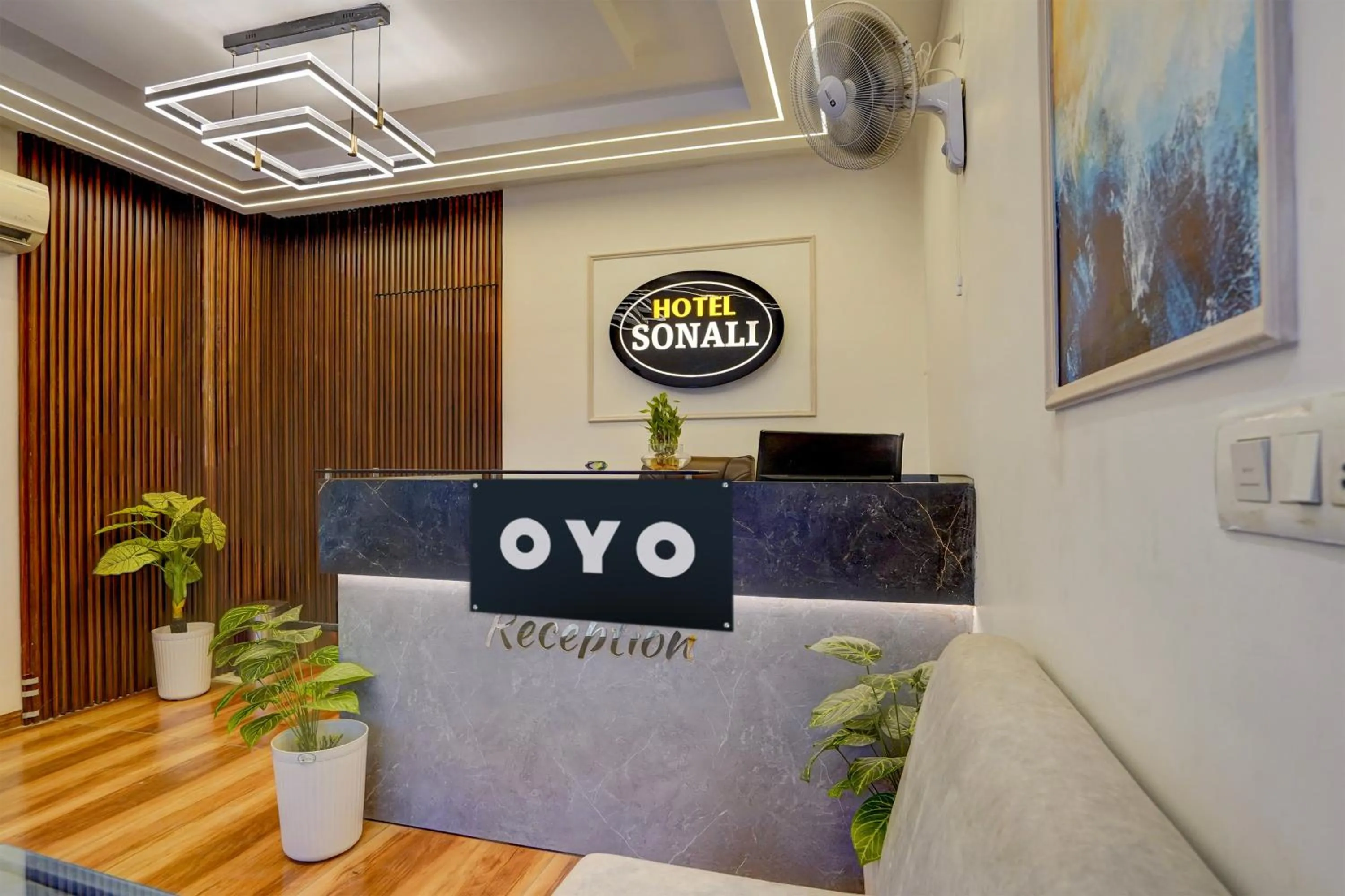 Lobby or reception in Hotel O Sonali