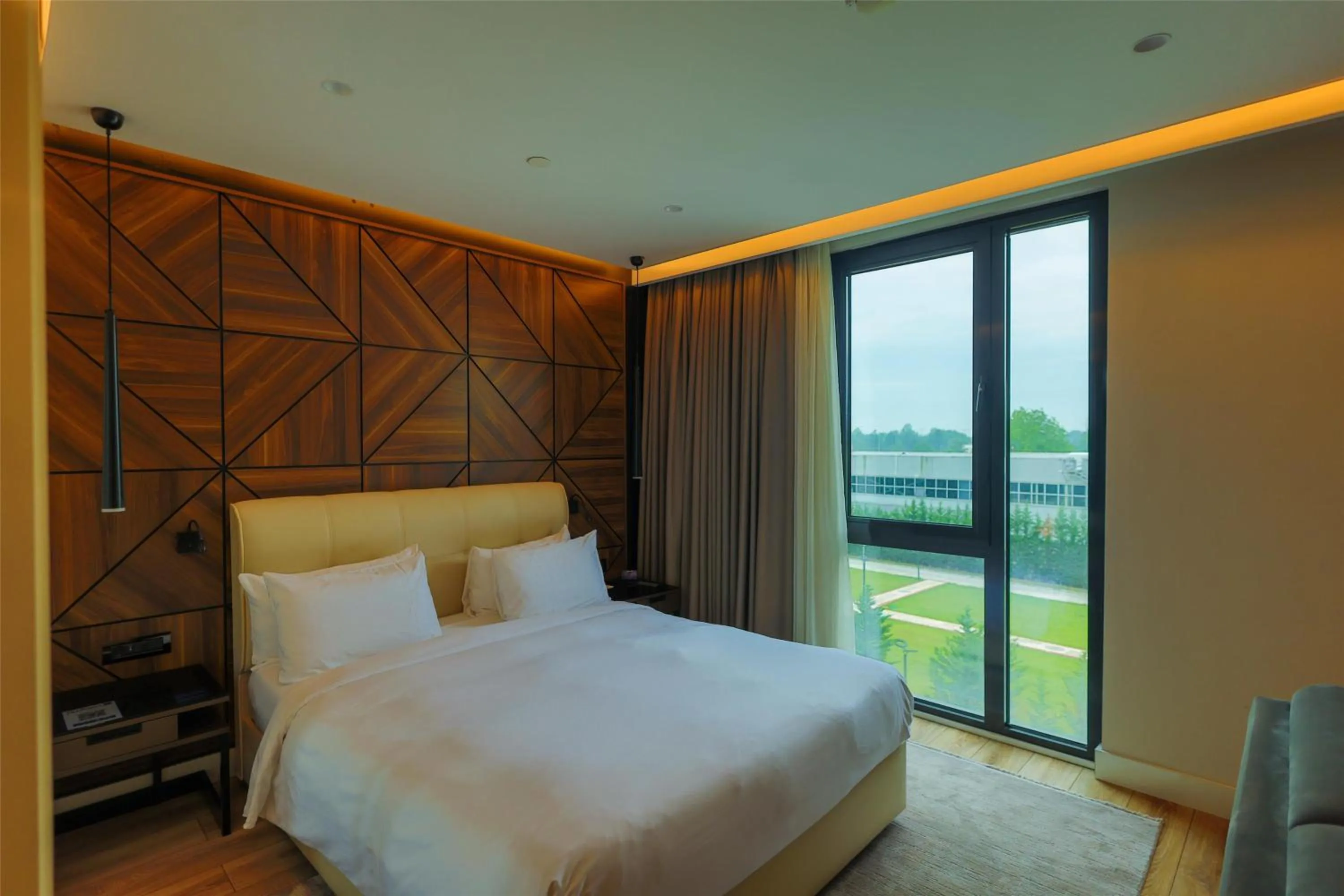 Bedroom, Bed in Radisson Blu Hotel, Sakarya