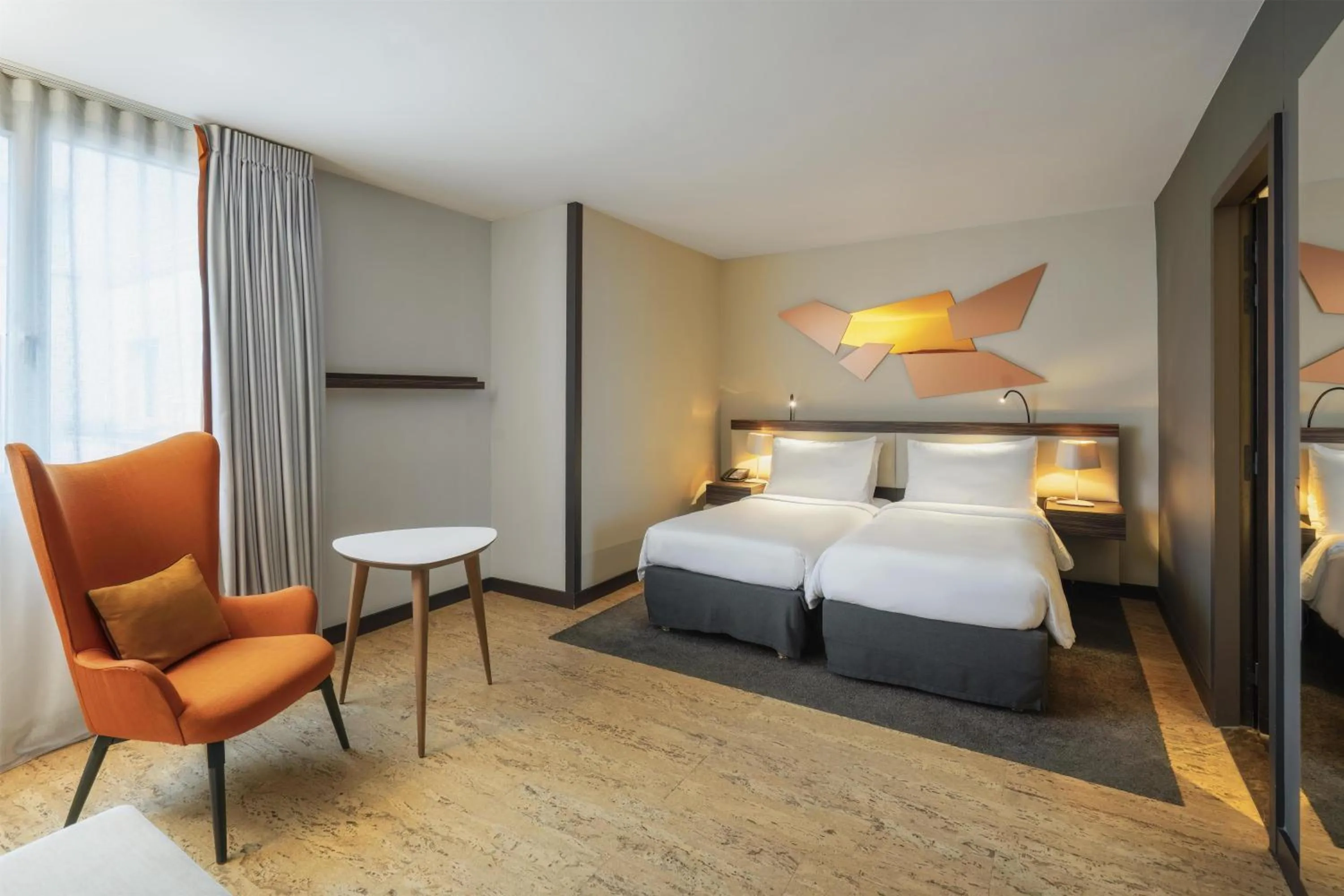 Bed in DoubleTree by Hilton Paris Boulogne