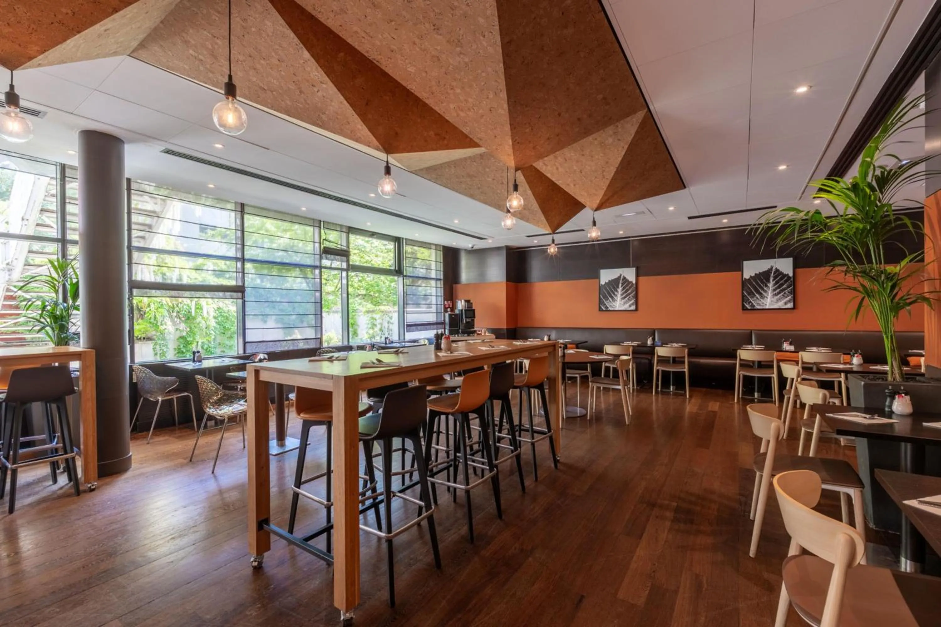 Restaurant/places to eat in DoubleTree by Hilton Paris Boulogne