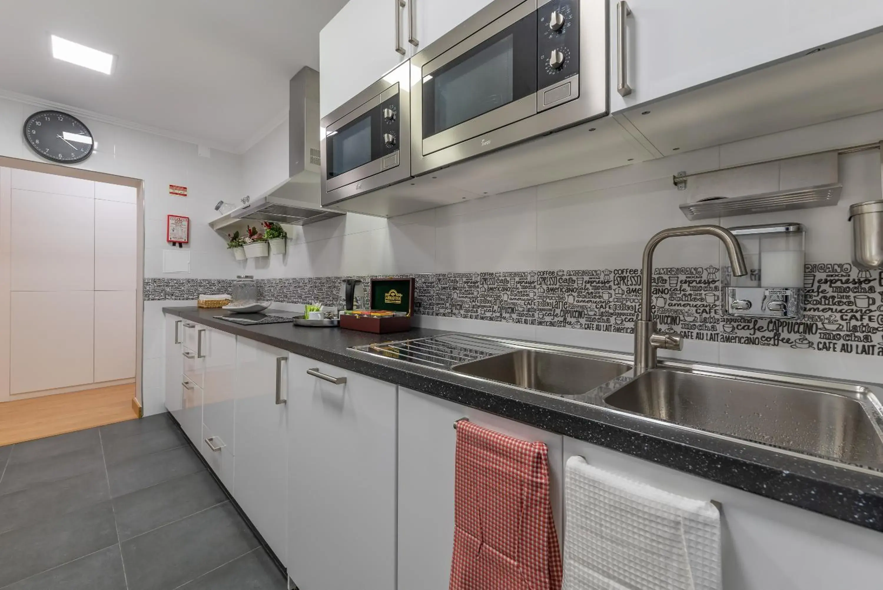 Kitchen or kitchenette in Seven Dreams Suites Kitchen or kitchenette in Seven Dreams Suites