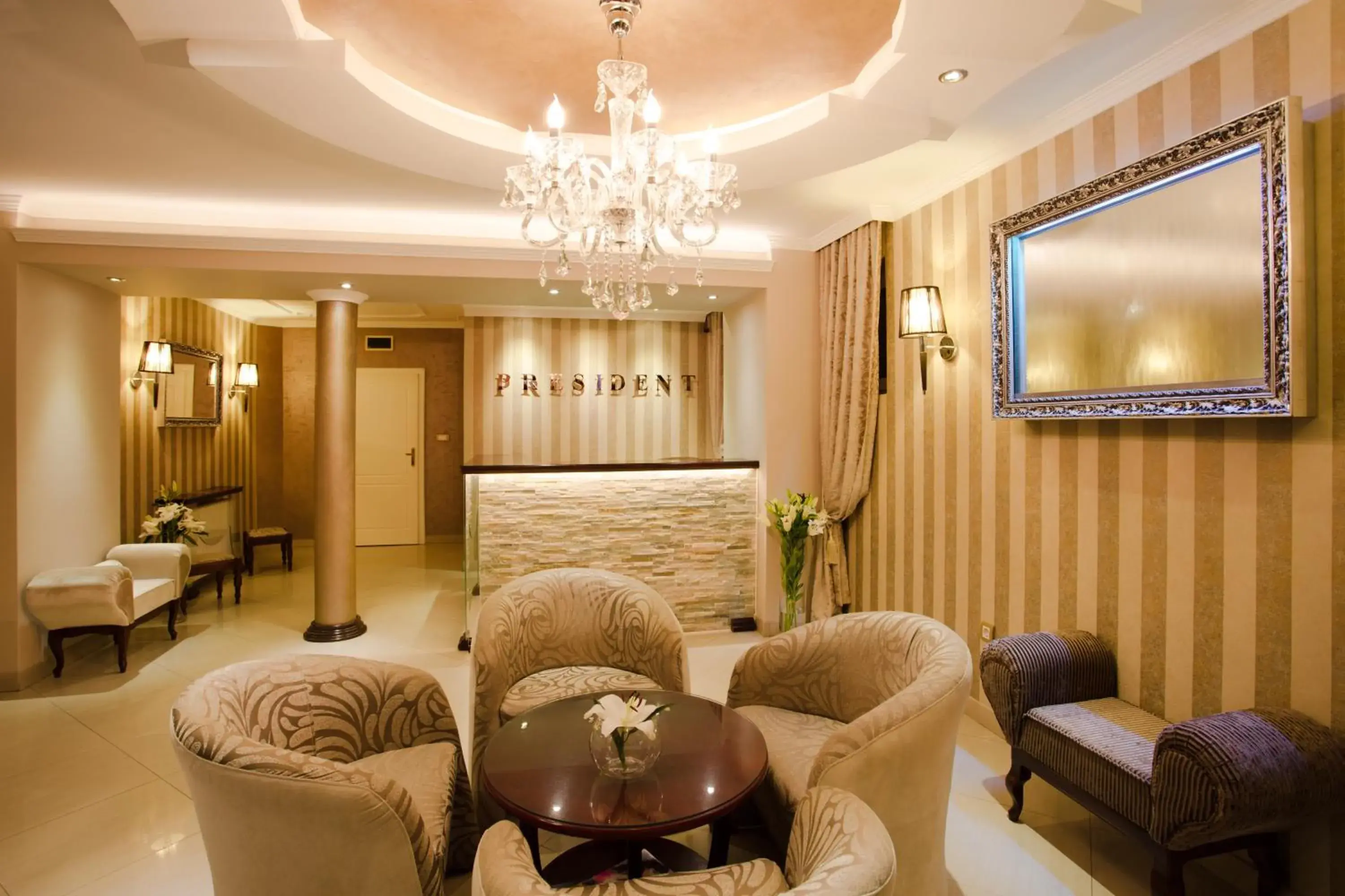 Garni Hotel President de Luxe Garni Hotel President de Luxe