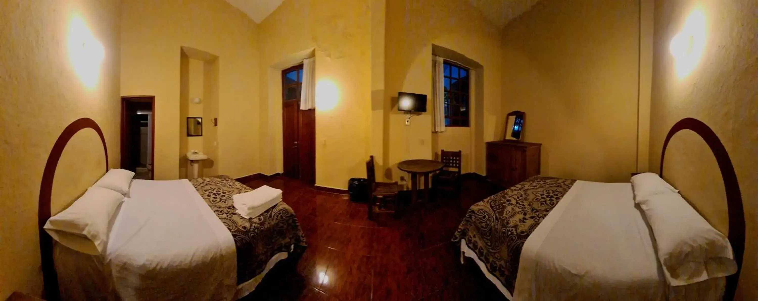 Twin Room in Hotel Centro Historico Twin Room in Hotel Centro Historico
