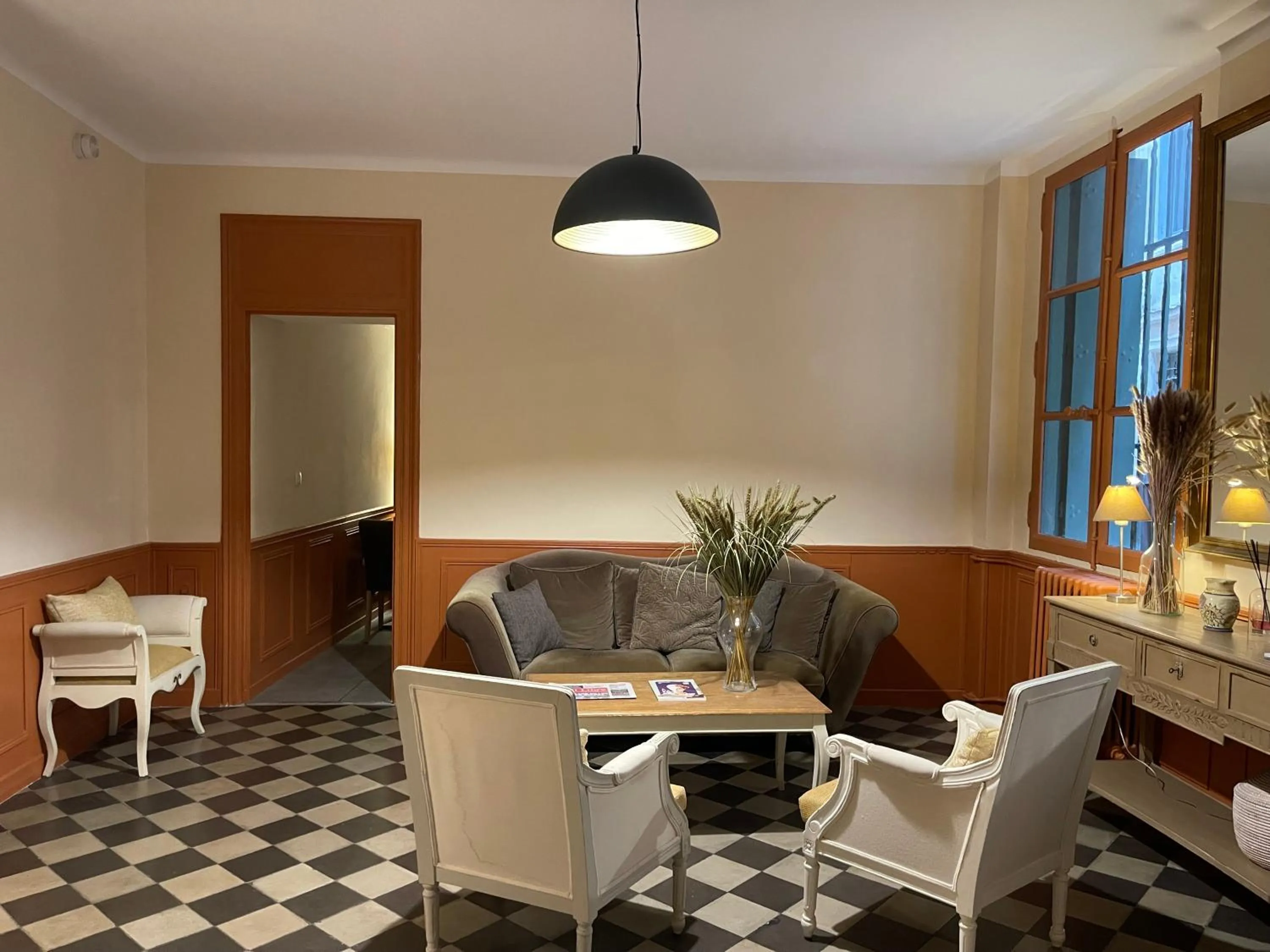 Living room in Hôtel De L'Amphithéâtre