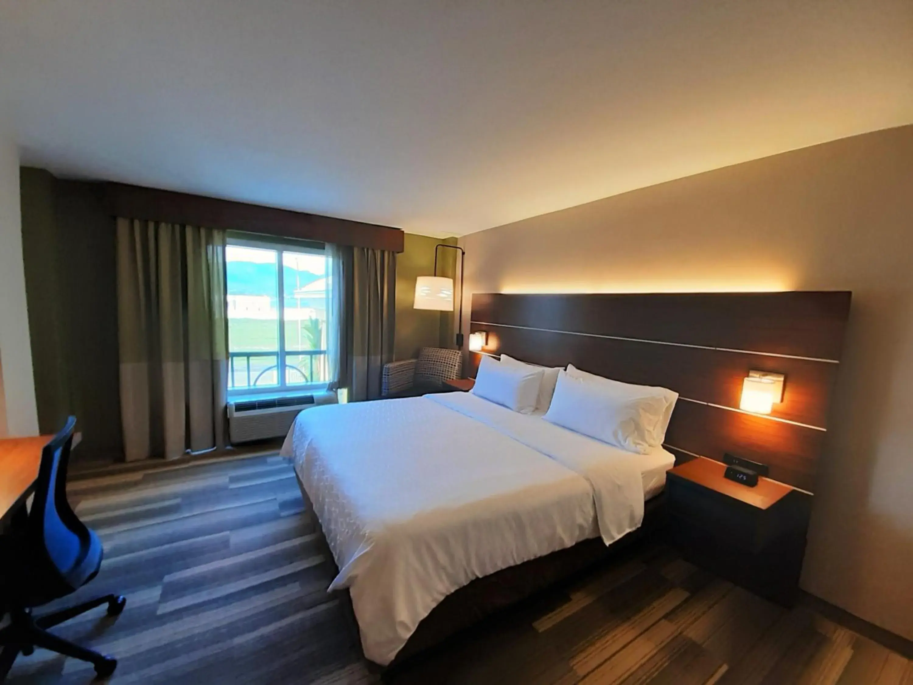 Standard King Room in Holiday Inn Express Trincity by IHG Standard King Room in Holiday Inn Express Trincity by IHG