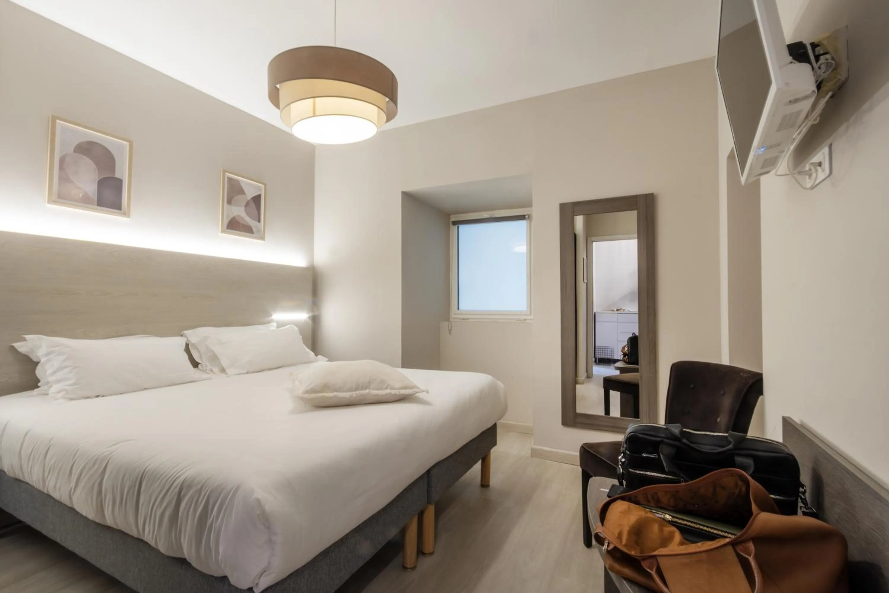 Bedroom, Bed in Hôtel Fesch & Spa