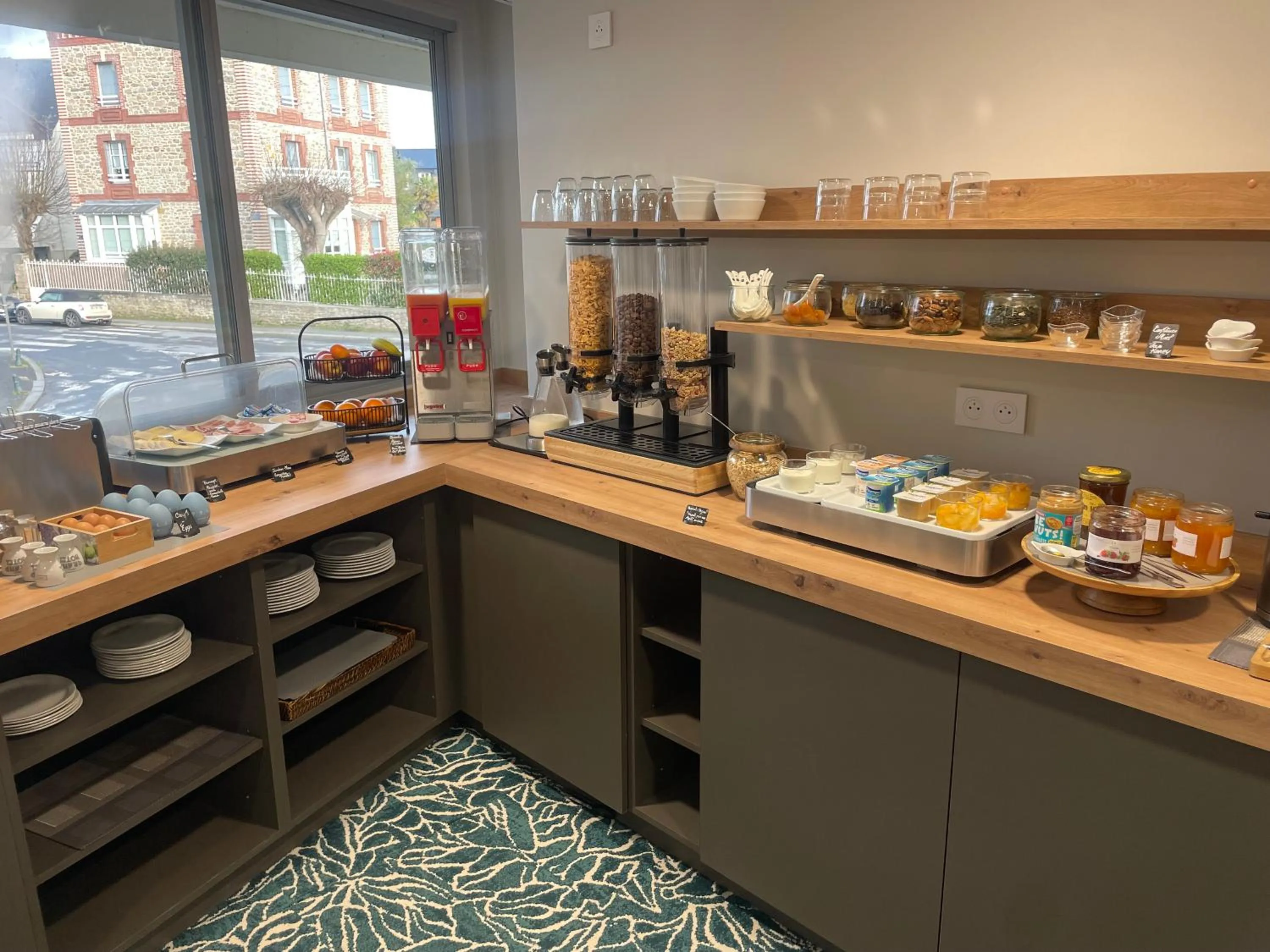 Le Crystal Dinard, Sure Hotel Collection by Best Western