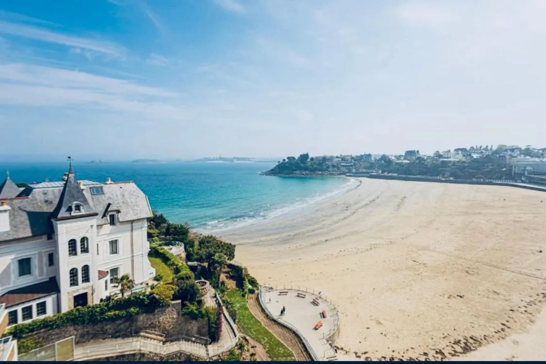 Le Crystal Dinard, Sure Hotel Collection by Best Western