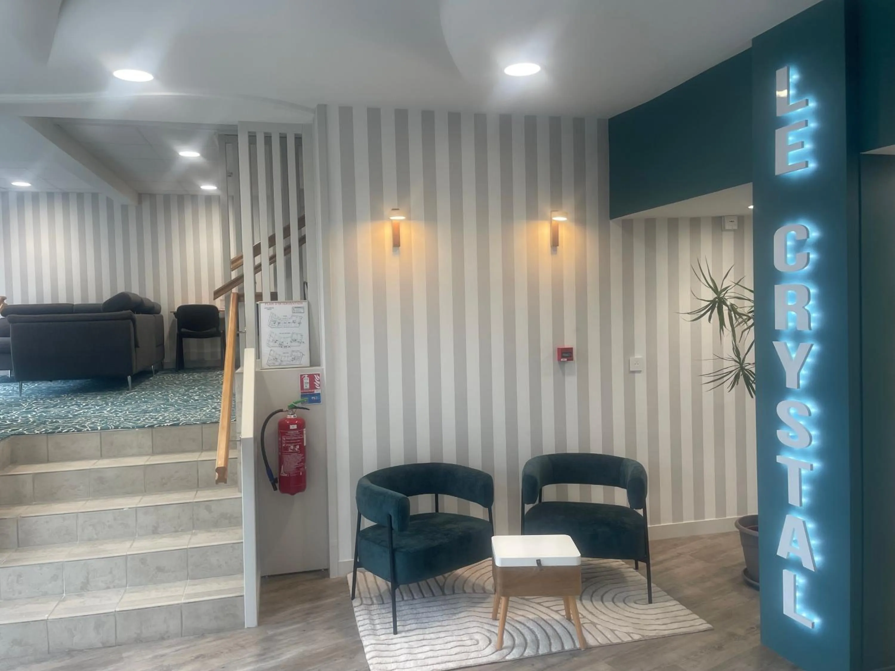 Lobby or reception in Le Crystal Dinard, Sure Hotel Collection by Best Western