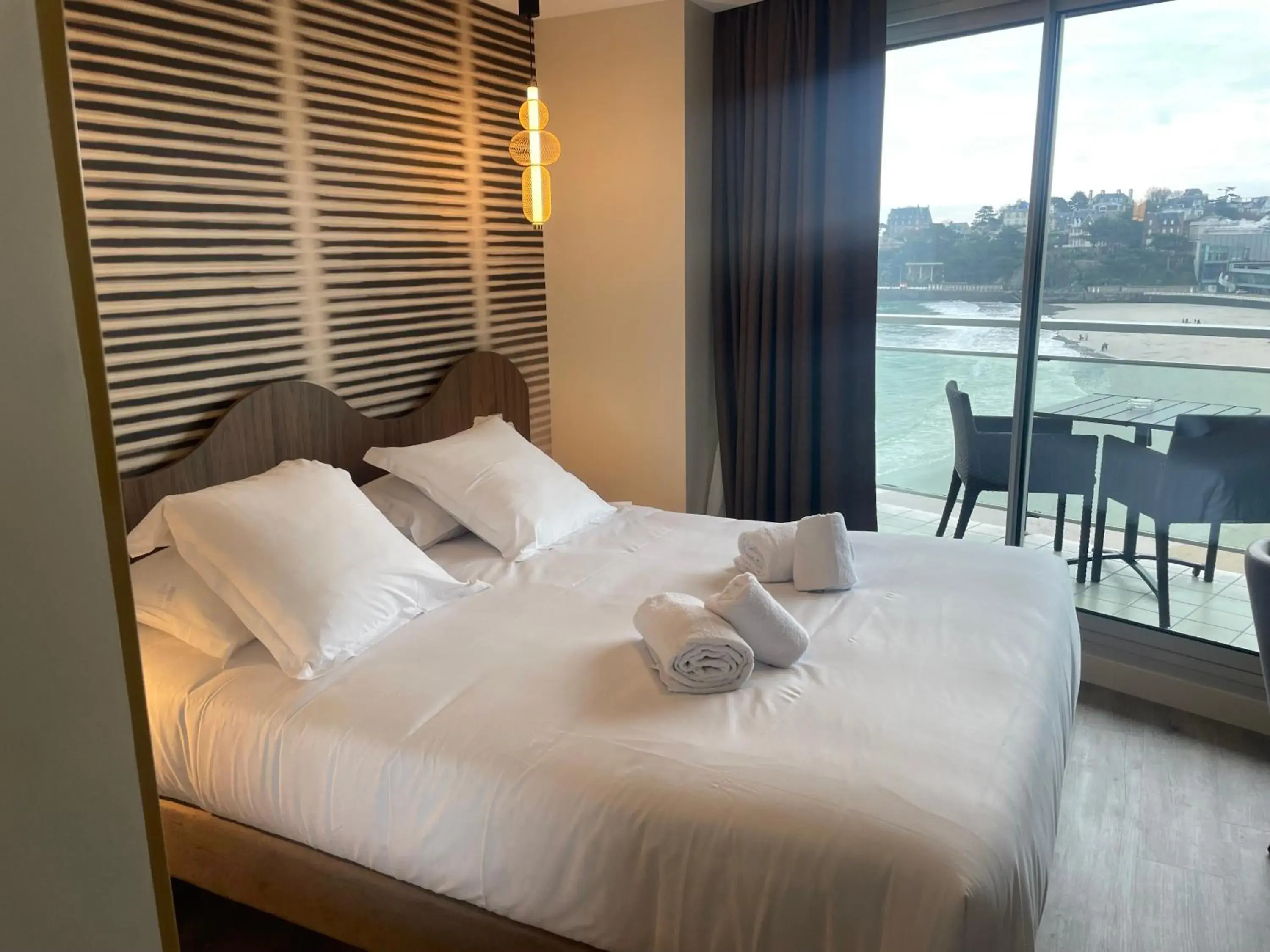 Comfort Queen Room with Balcony and Water Front - Non-Smoking in Le Crystal Dinard, Sure Hotel Collection by Best Western Comfort Queen Room with Balcony and Water Front - Non-Smoking in Le Crystal Dinard, Sure Hotel Collection by Best Western
