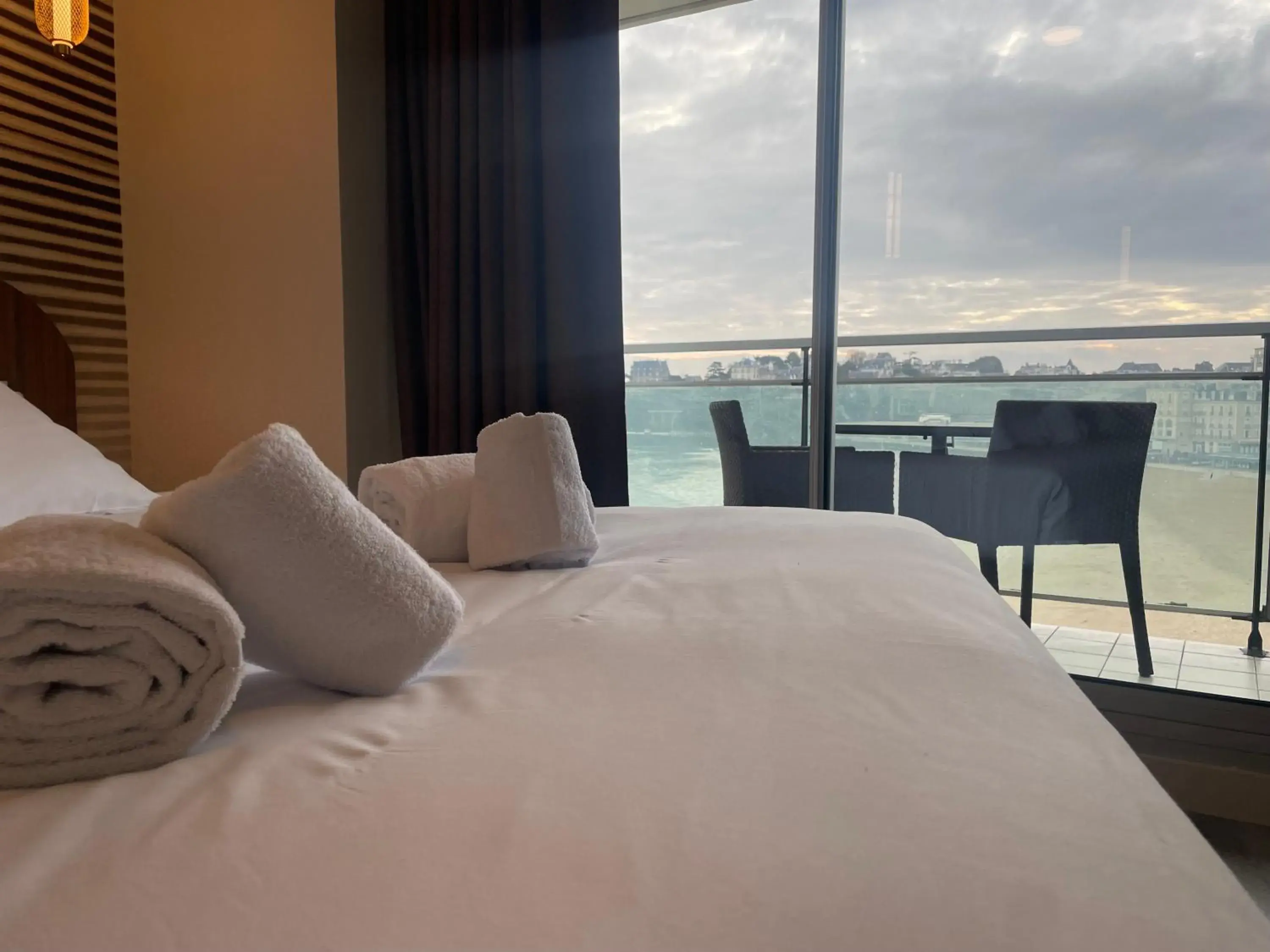 Comfort Queen Room with Balcony and Water Front - Non-Smoking in Le Crystal Dinard, Sure Hotel Collection by Best Western Comfort Queen Room with Balcony and Water Front - Non-Smoking in Le Crystal Dinard, Sure Hotel Collection by Best Western